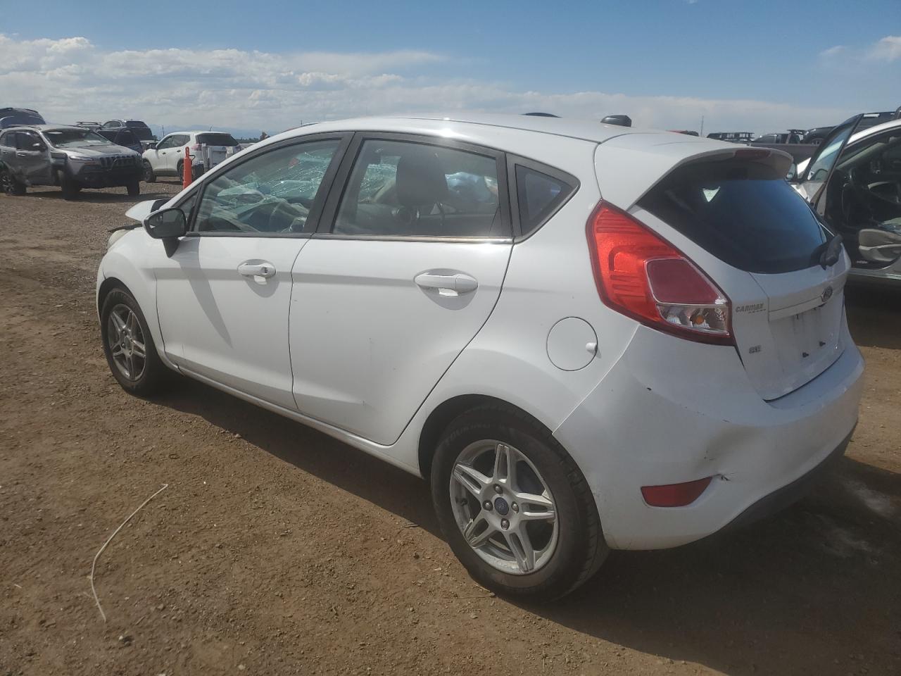 2018 Ford Fiesta Se White vin: 3FADP4EJ7JM114006