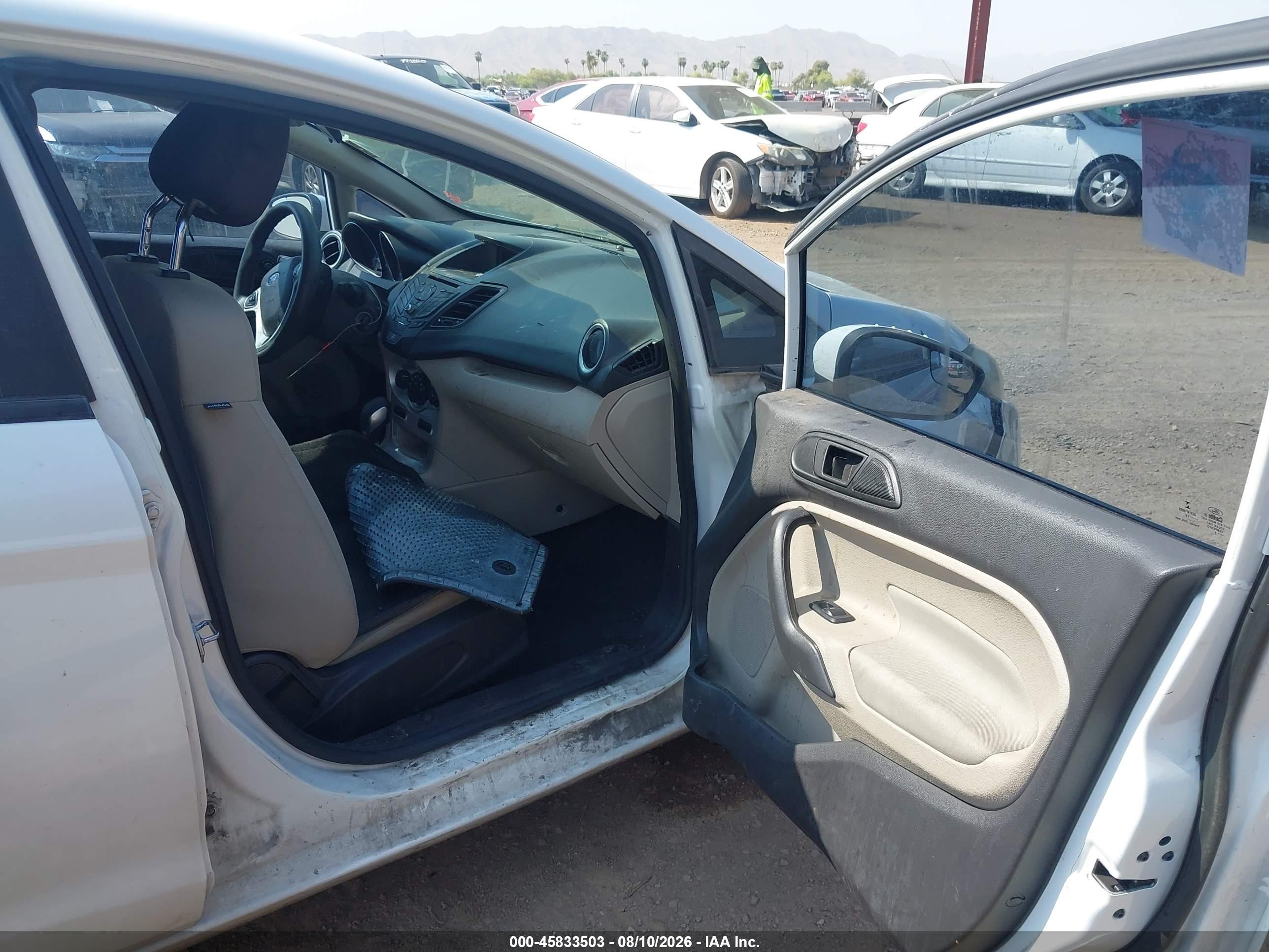 2018 Ford Fiesta Se White vin: 3FADP4EJ7JM115382