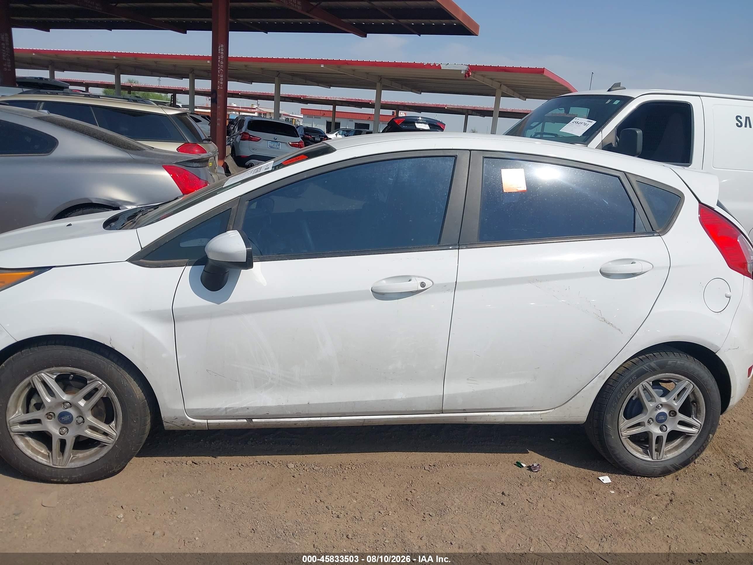 2018 Ford Fiesta Se White vin: 3FADP4EJ7JM115382
