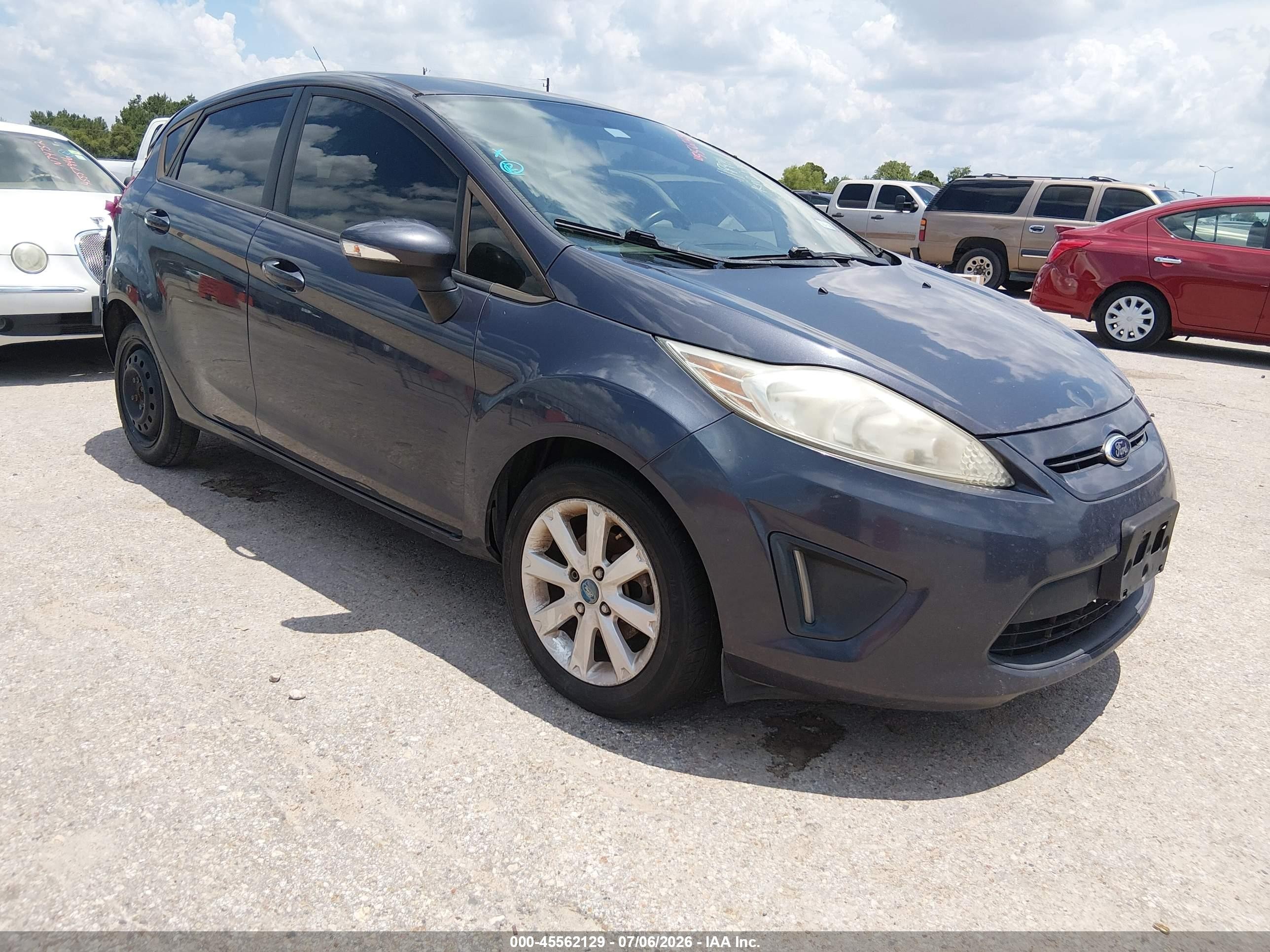 2013 Ford Fiesta Se Purple vin: 3FADP4EJ8DM118814