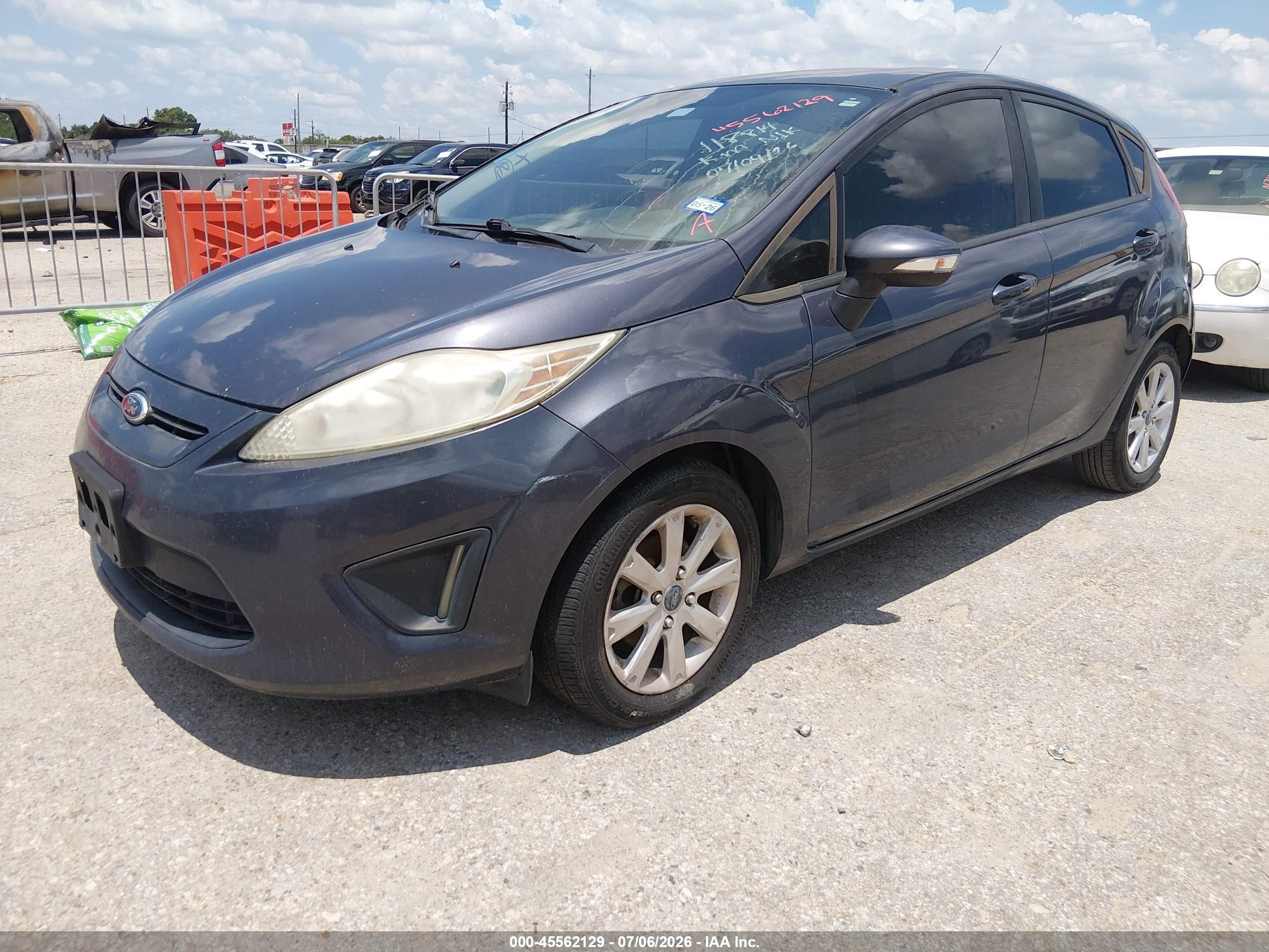 2013 Ford Fiesta Se Purple vin: 3FADP4EJ8DM118814