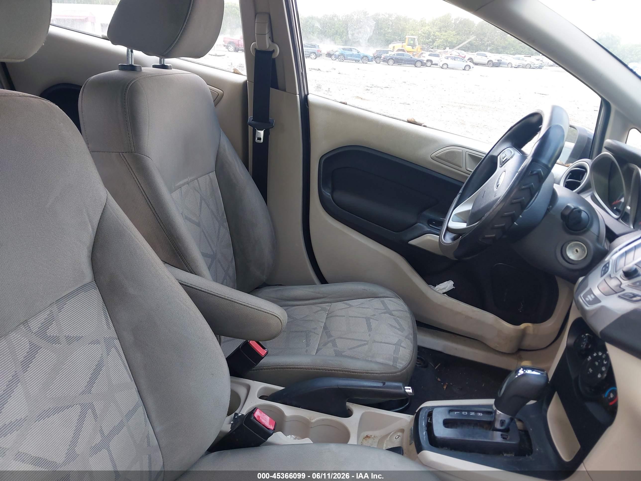 2013 Ford Fiesta Se Gray vin: 3FADP4EJ8DM218105