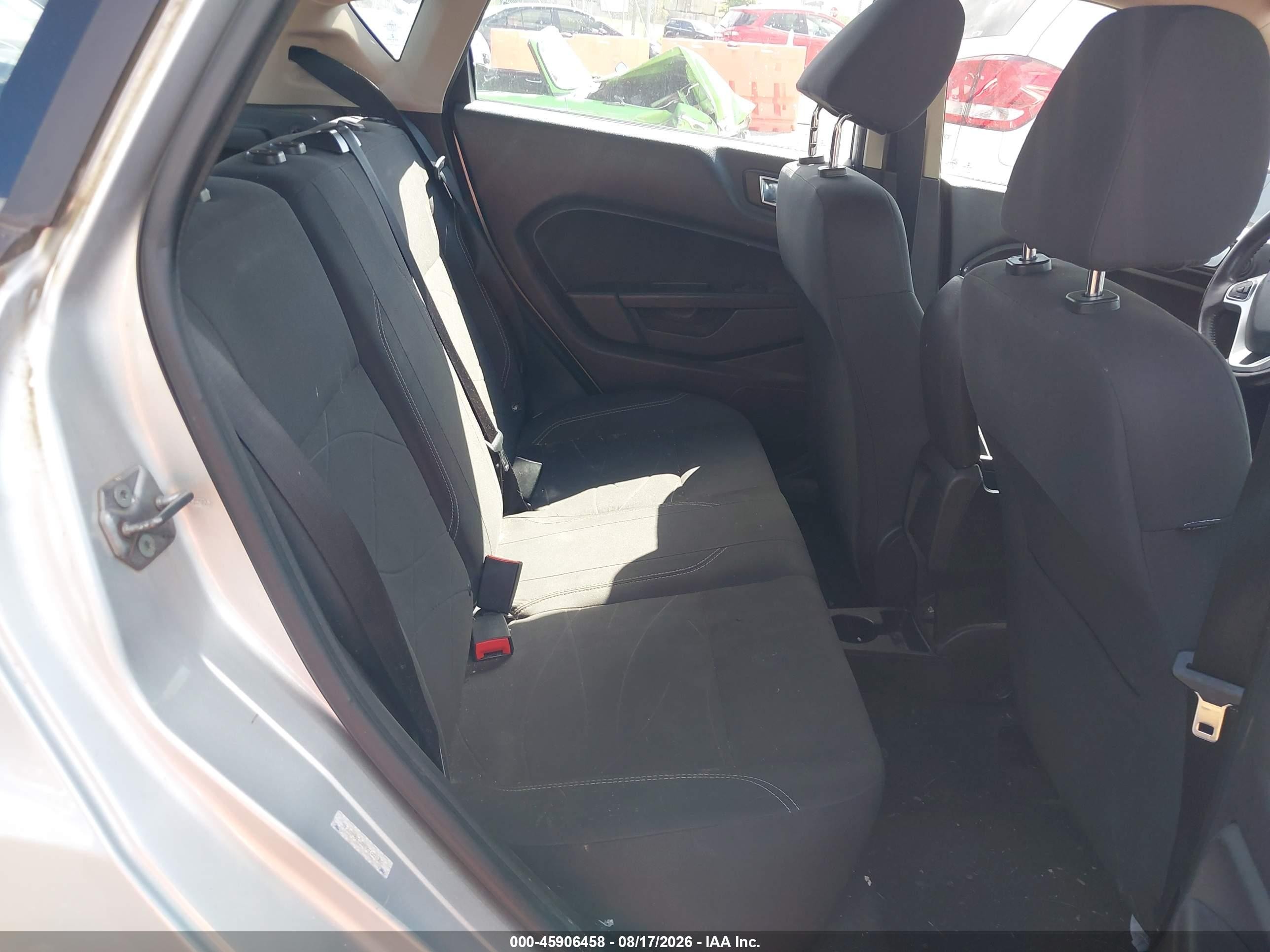 2014 Ford Fiesta Se Gray vin: 3FADP4EJ8EM102680
