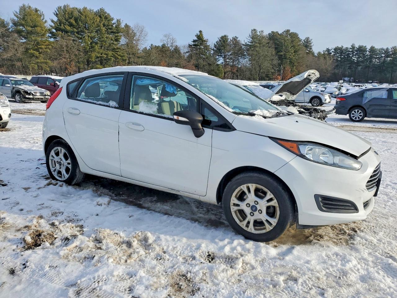 2014 Ford Fiesta Se White vin: 3FADP4EJ8EM125604