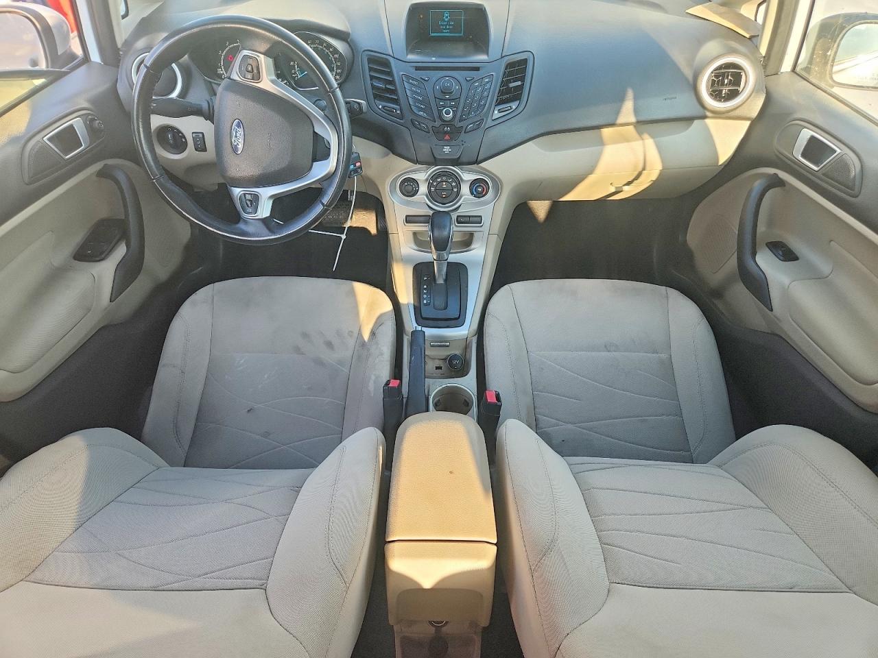 2014 Ford Fiesta Se White vin: 3FADP4EJ8EM125604