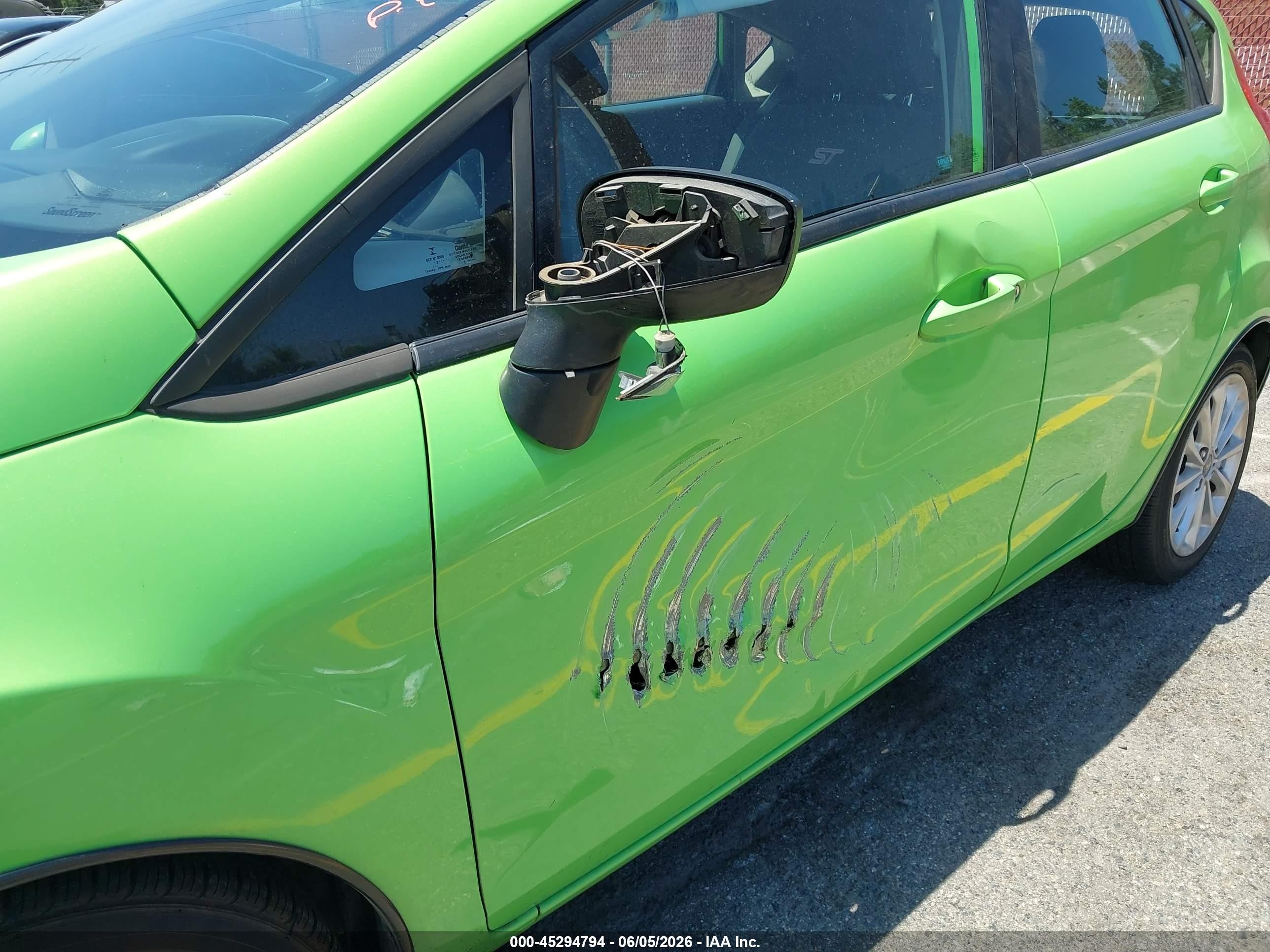 2014 Ford Fiesta Se Green vin: 3FADP4EJ8EM142628