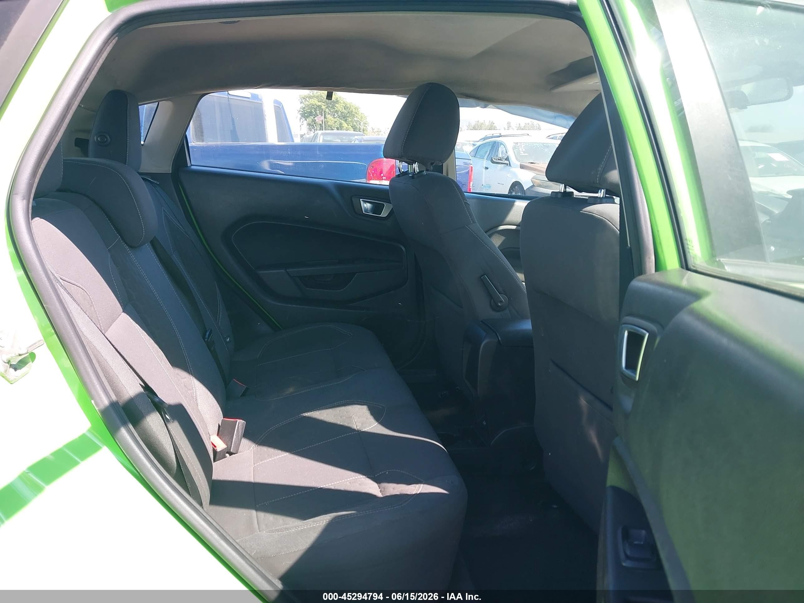 2014 Ford Fiesta Se Green vin: 3FADP4EJ8EM142628