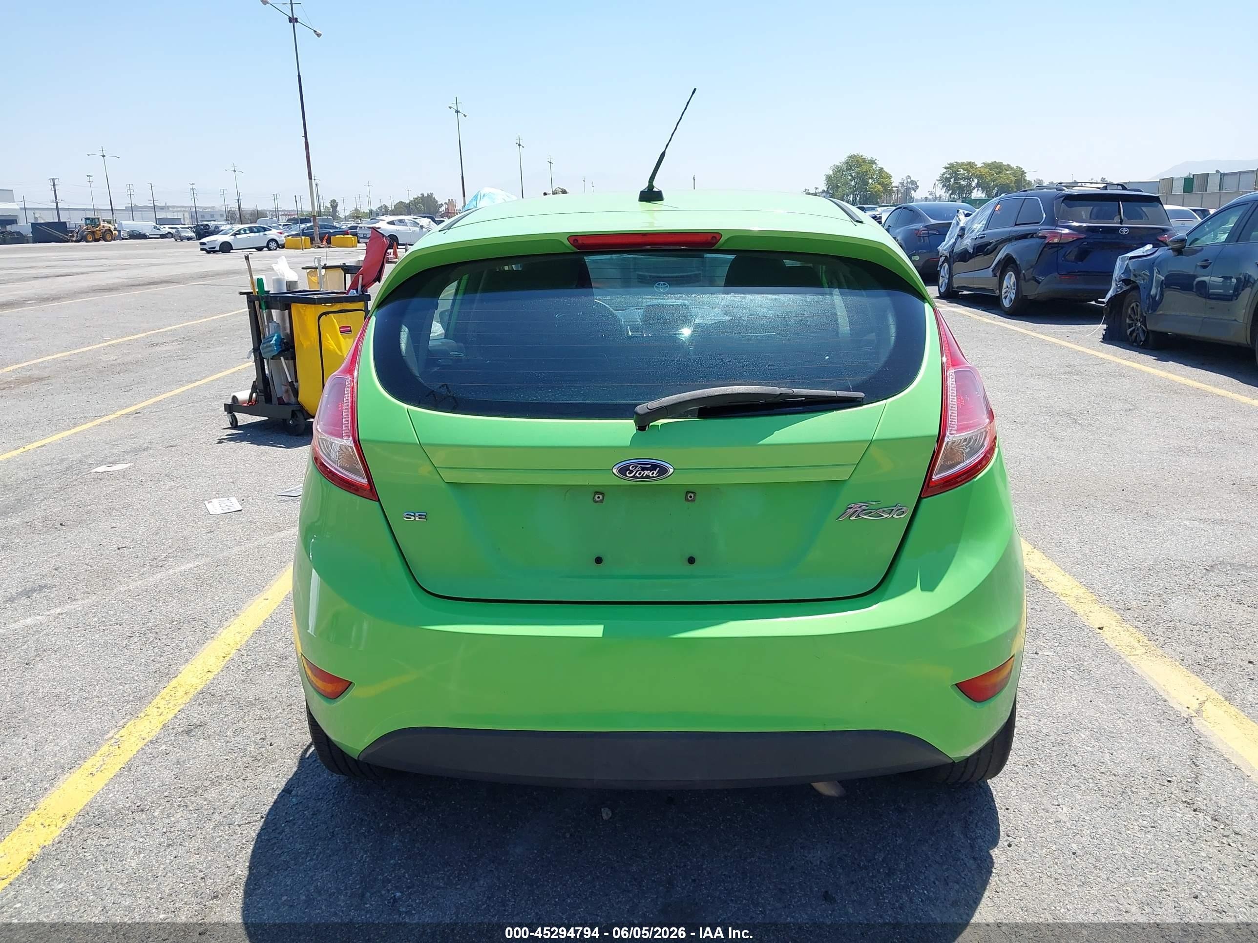 2014 Ford Fiesta Se Green vin: 3FADP4EJ8EM142628
