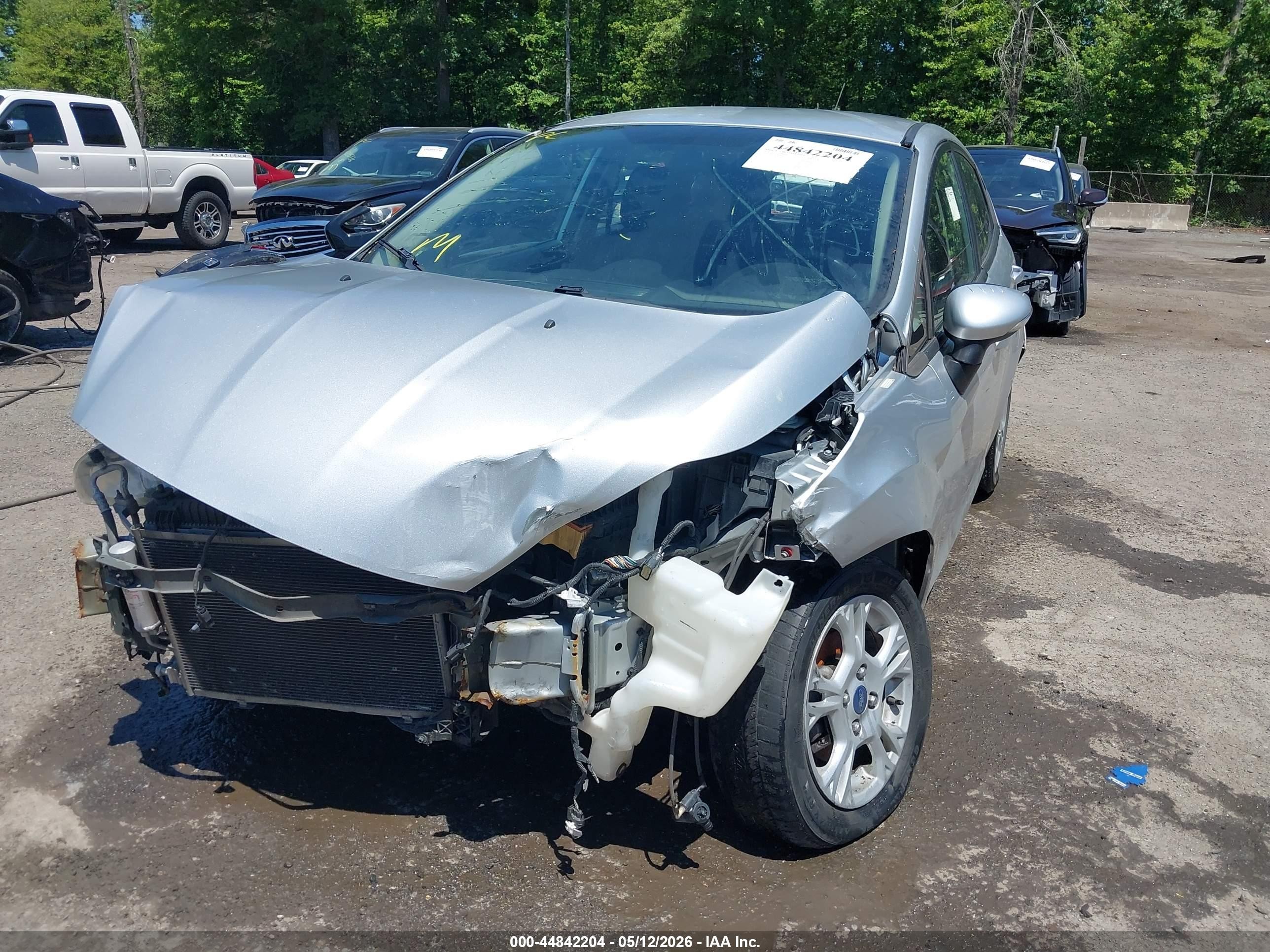 2014 Ford Fiesta Se Silver vin: 3FADP4EJ8EM189531