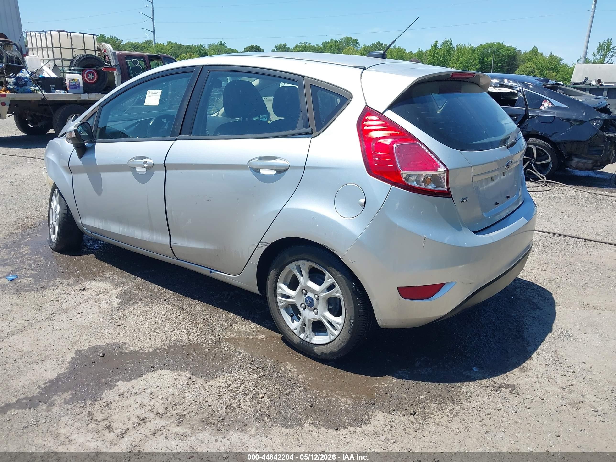 2014 Ford Fiesta Se Silver vin: 3FADP4EJ8EM189531