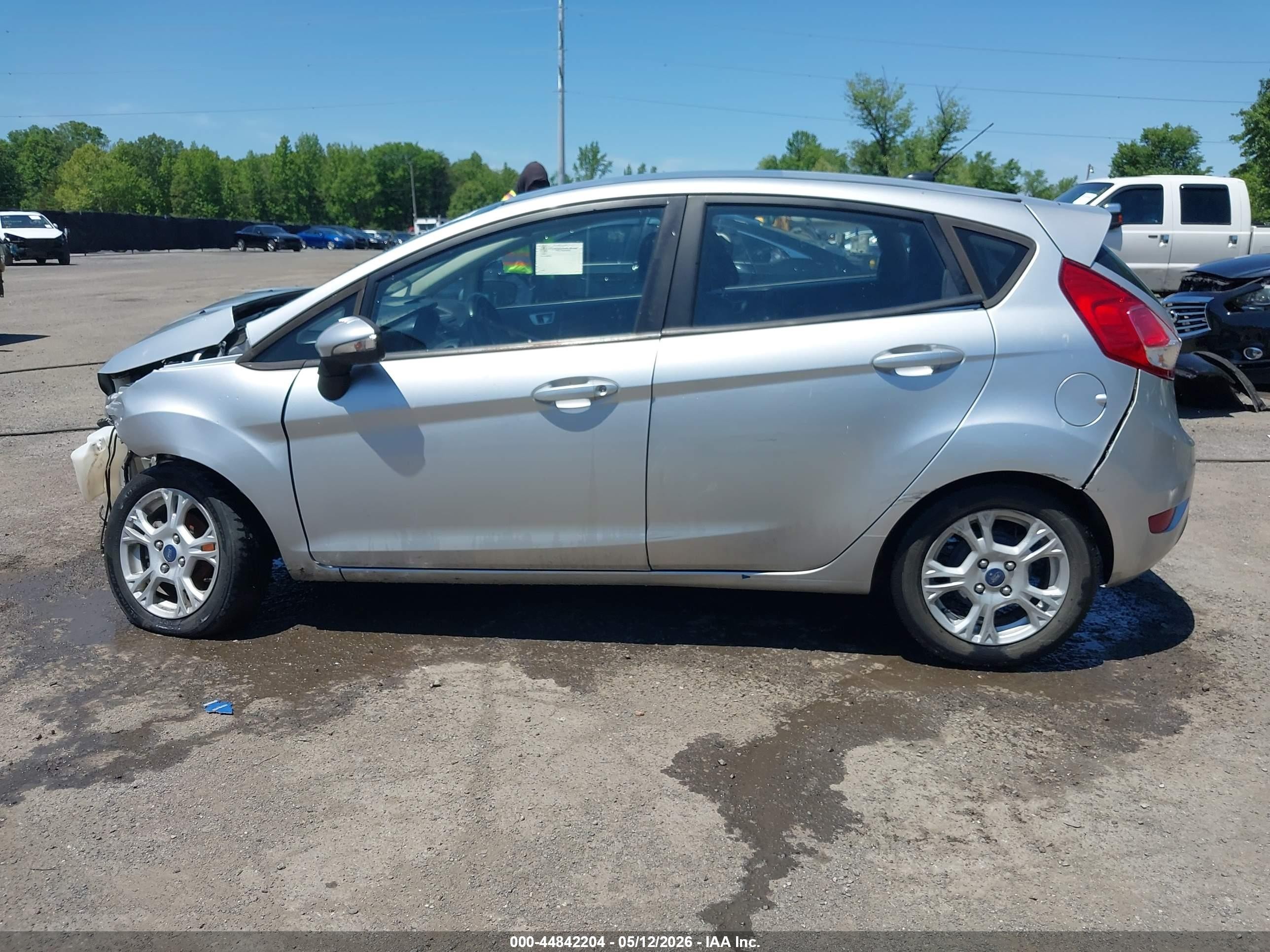 2014 Ford Fiesta Se Silver vin: 3FADP4EJ8EM189531