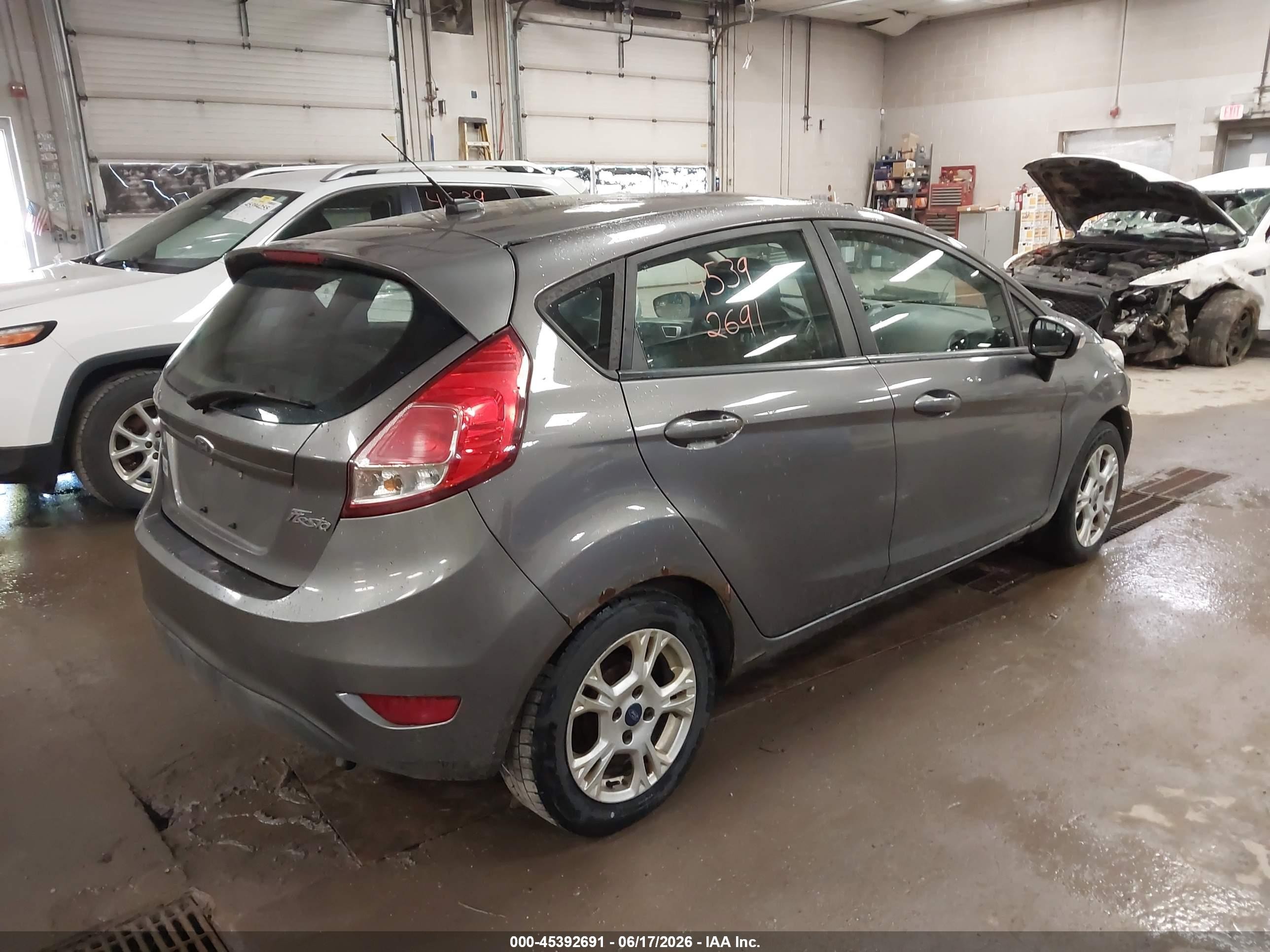 2014 Ford Fiesta Se Gray vin: 3FADP4EJ8EM194678