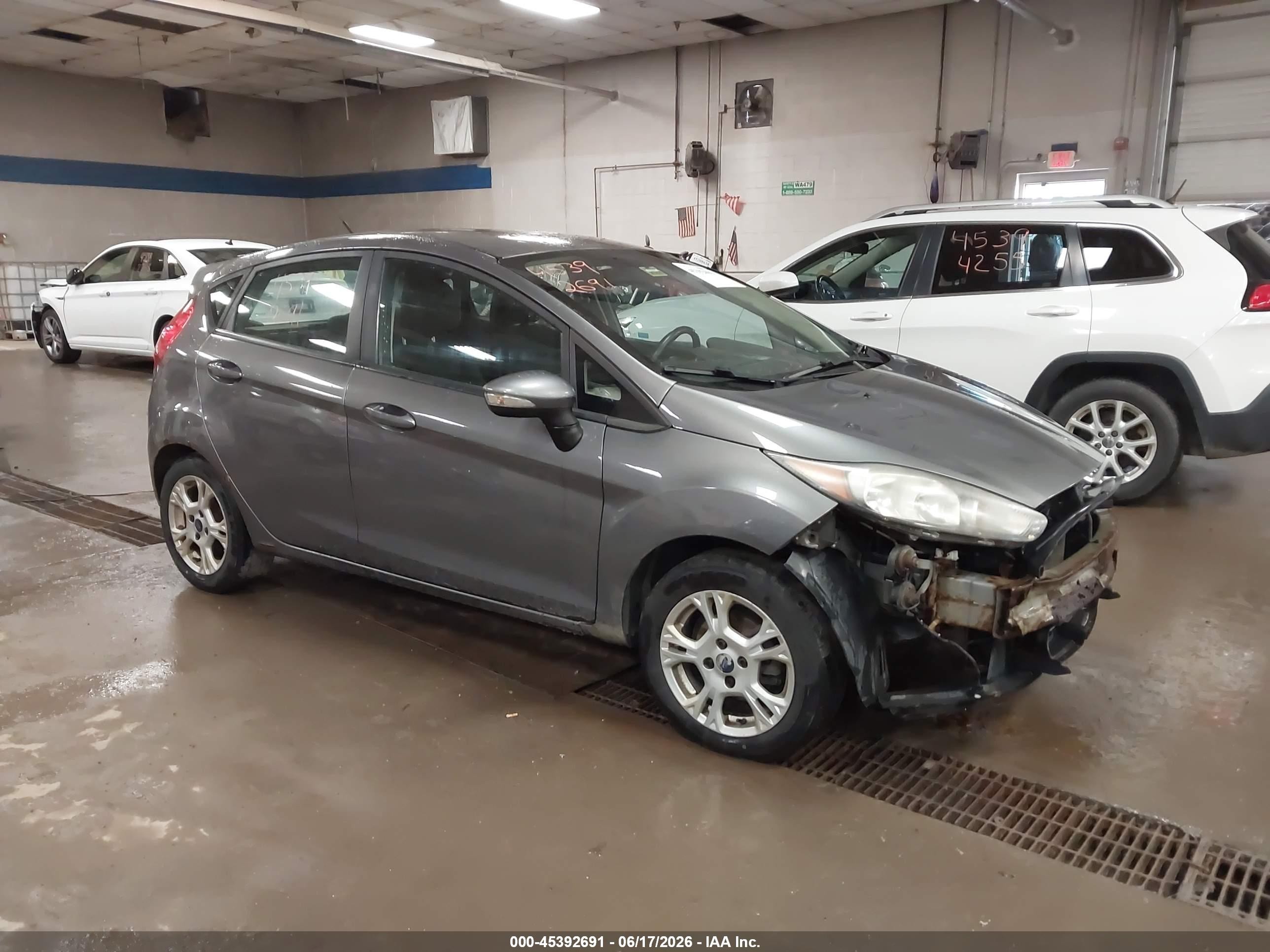 2014 Ford Fiesta Se Gray vin: 3FADP4EJ8EM194678