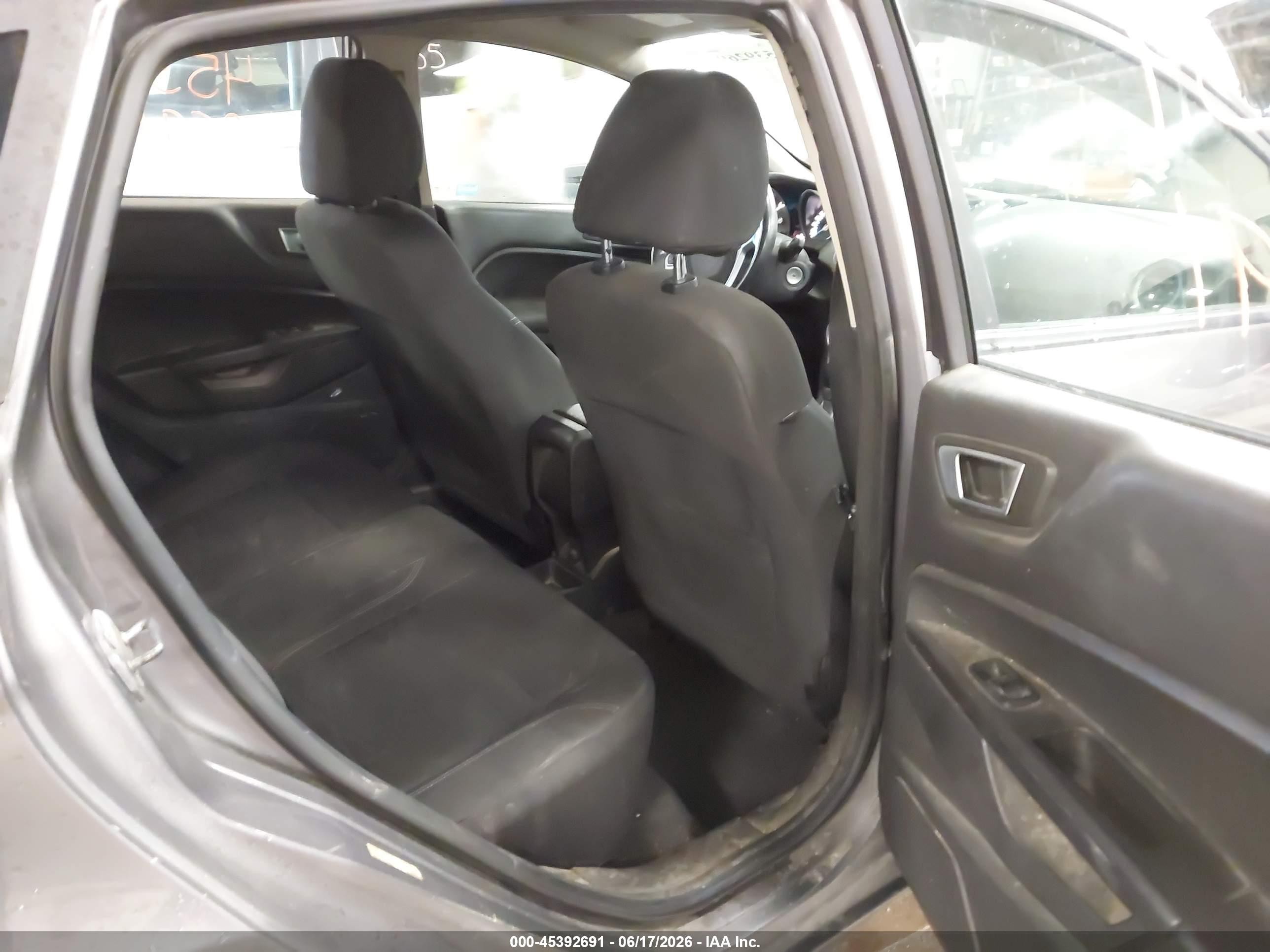 2014 Ford Fiesta Se Gray vin: 3FADP4EJ8EM194678