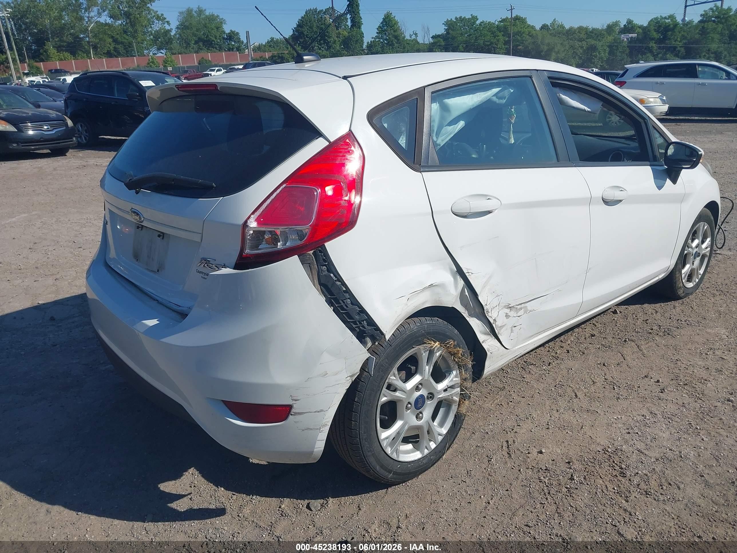 2014 Ford Fiesta Se White vin: 3FADP4EJ8EM244205
