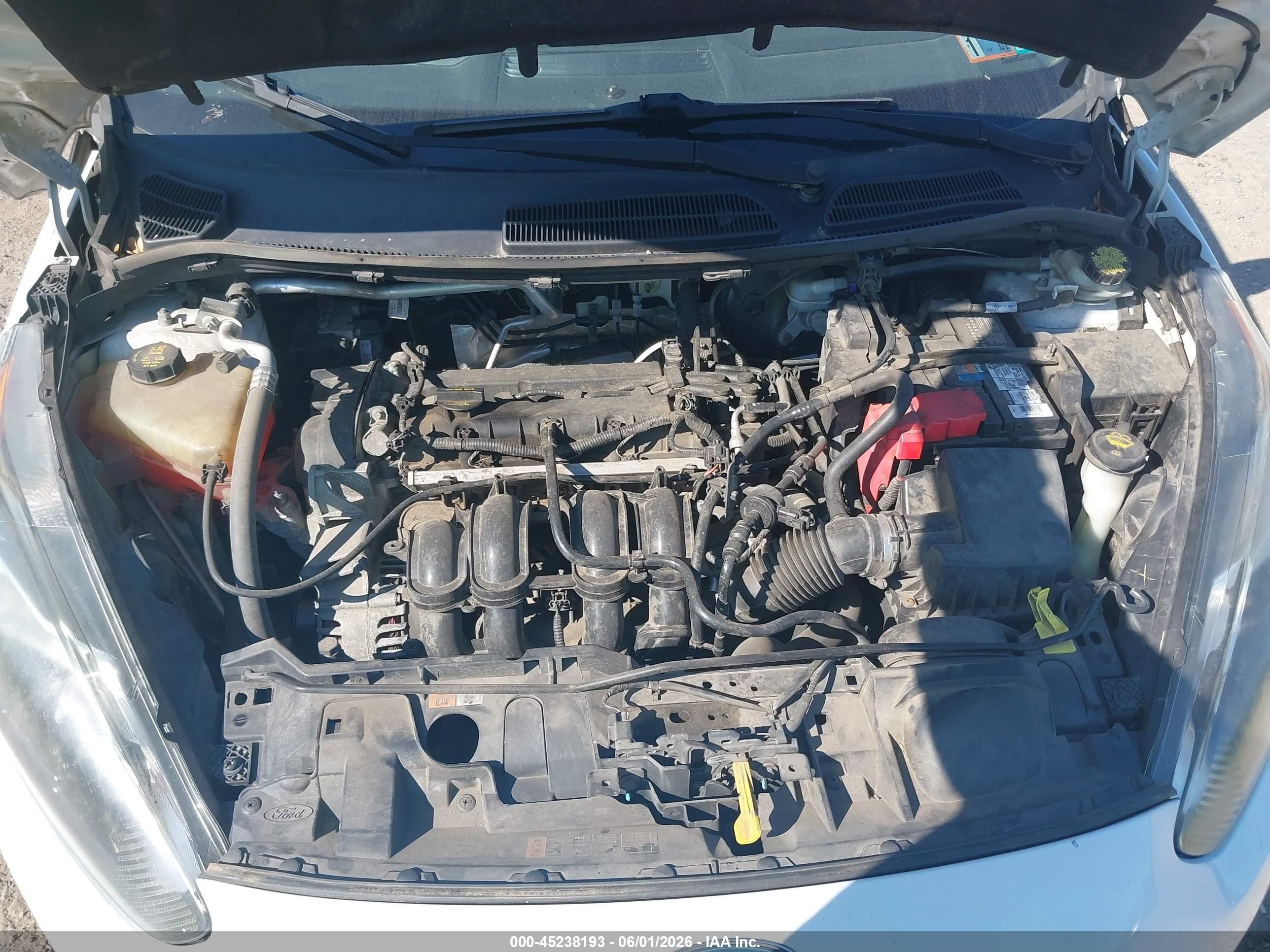 2014 Ford Fiesta Se White vin: 3FADP4EJ8EM244205
