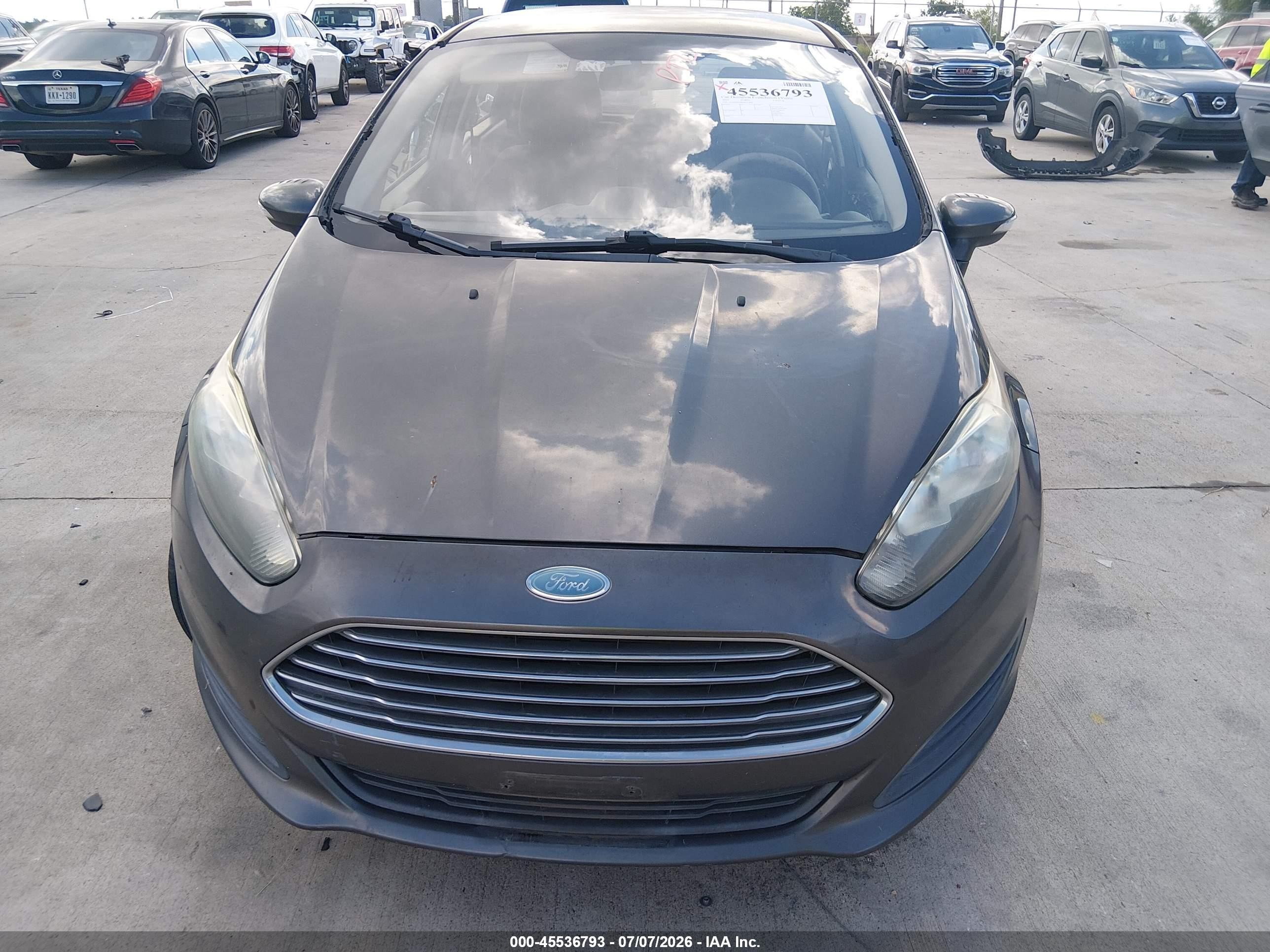 2015 Ford Fiesta Se Gray vin: 3FADP4EJ8FM101868