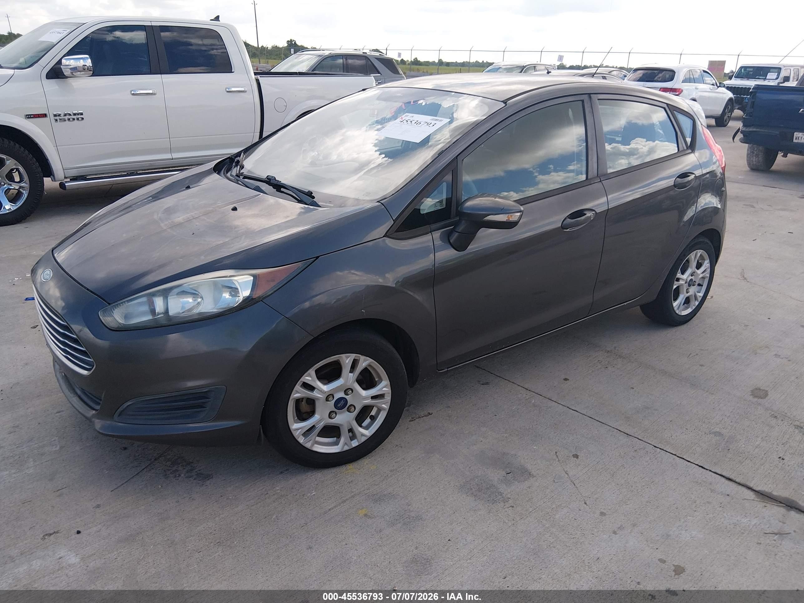 2015 Ford Fiesta Se Gray vin: 3FADP4EJ8FM101868