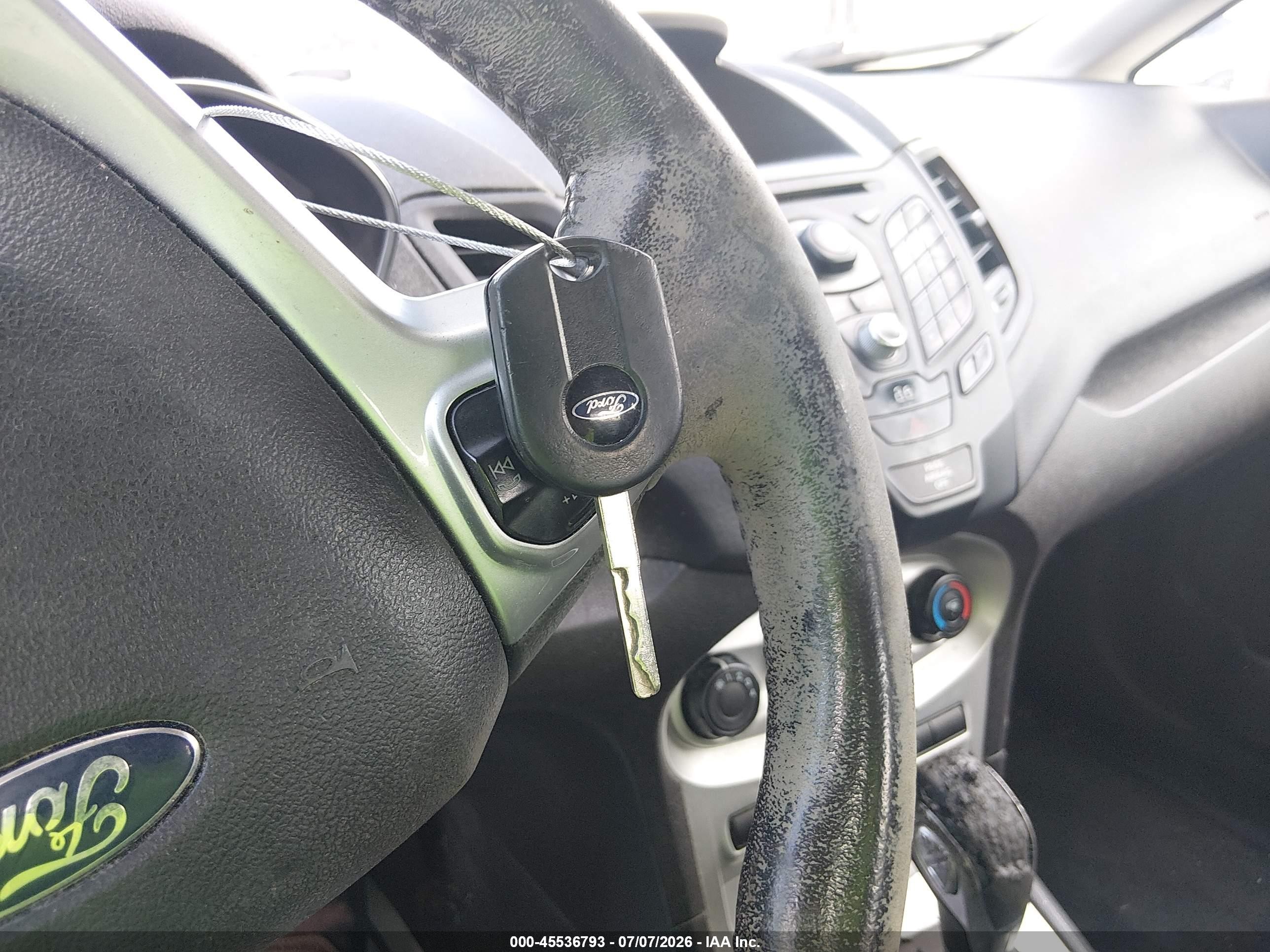 2015 Ford Fiesta Se Gray vin: 3FADP4EJ8FM101868