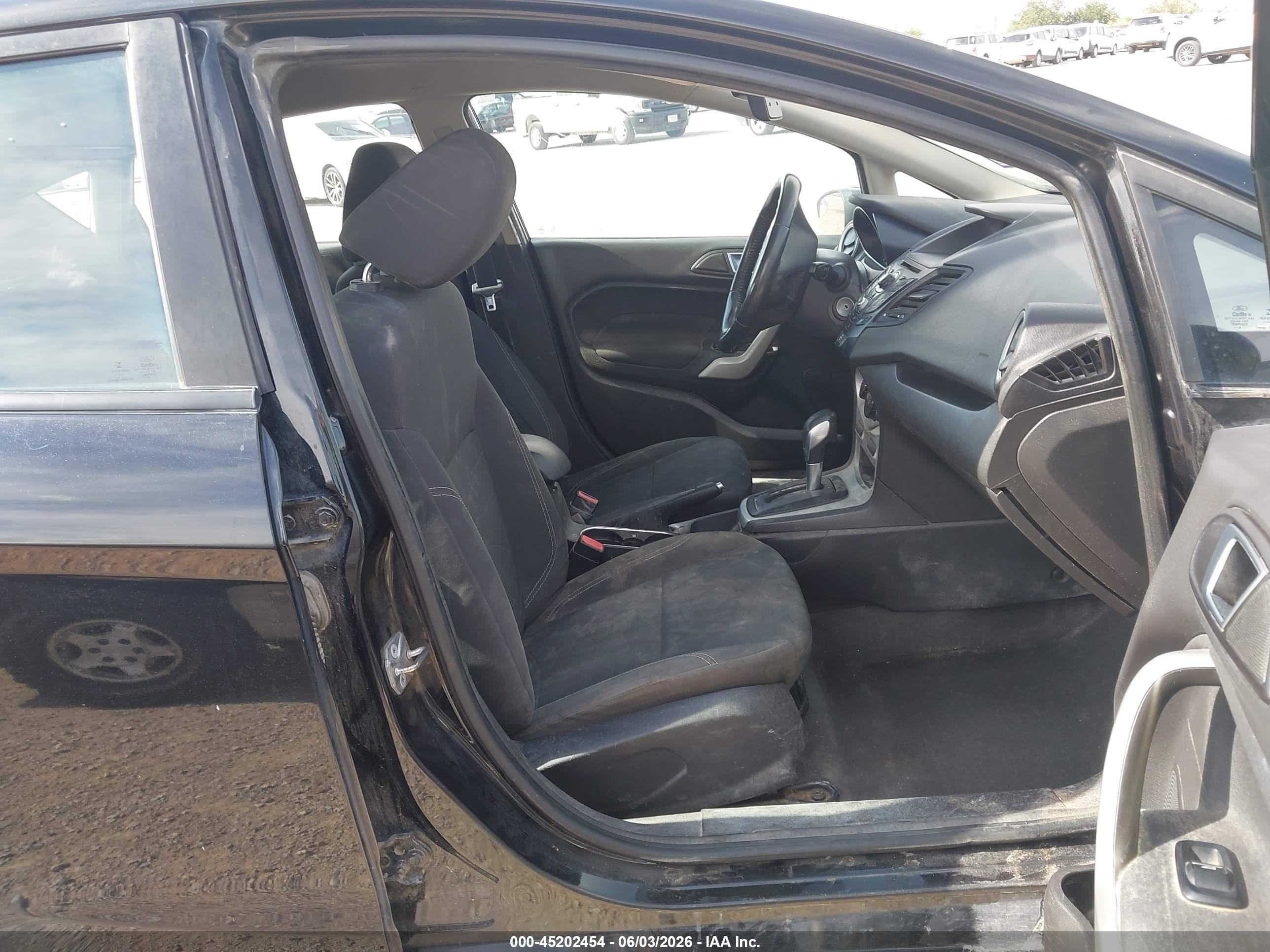 2015 Ford Fiesta Se Black vin: 3FADP4EJ8FM107864