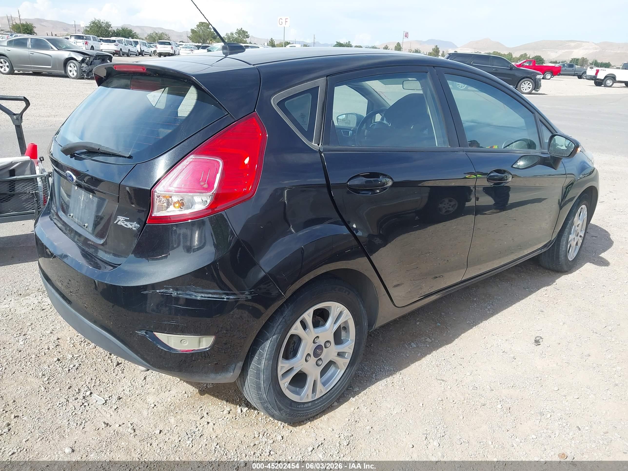 2015 Ford Fiesta Se Black vin: 3FADP4EJ8FM107864