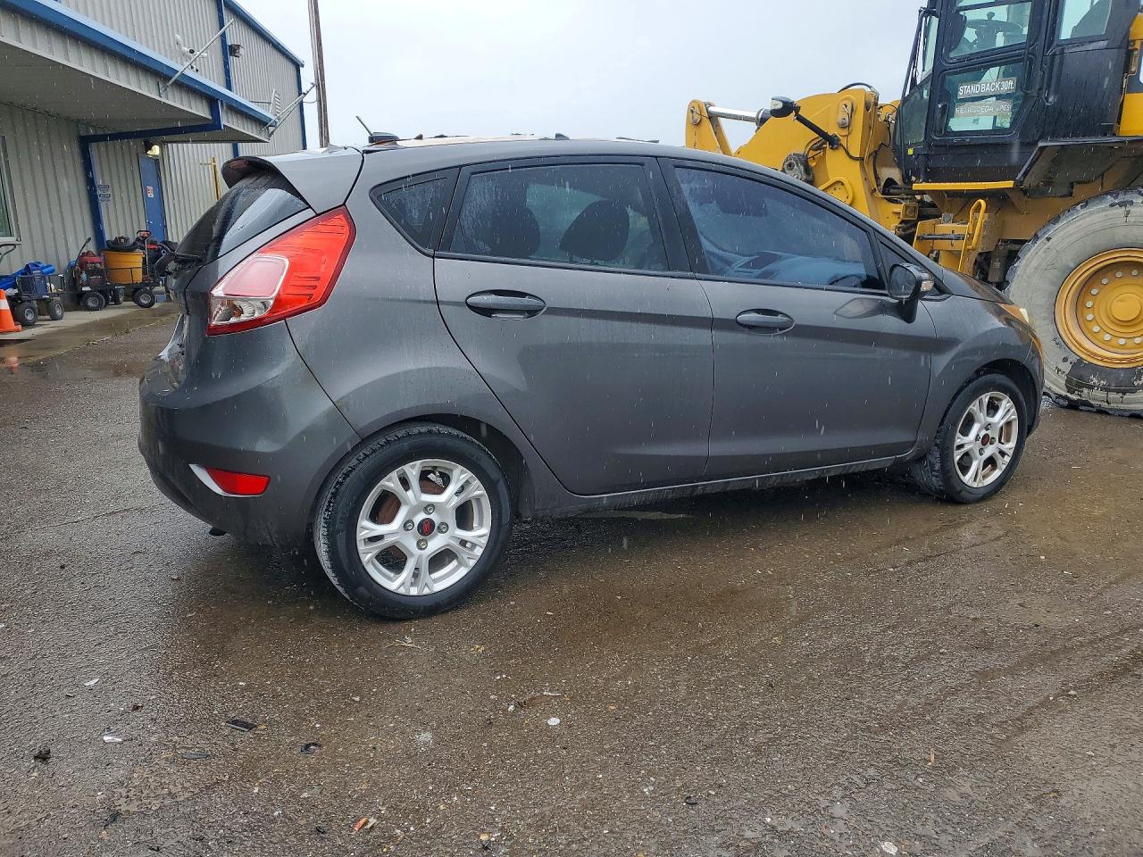 2015 Ford Fiesta Se Gray vin: 3FADP4EJ8FM115527