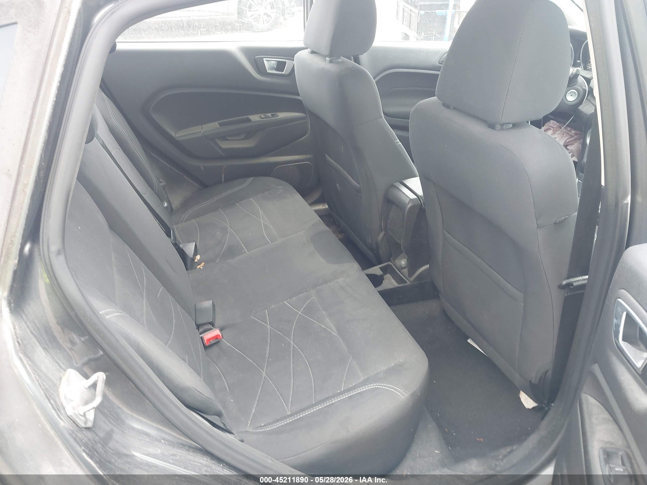 2015 Ford Fiesta Se Gray vin: 3FADP4EJ8FM190387