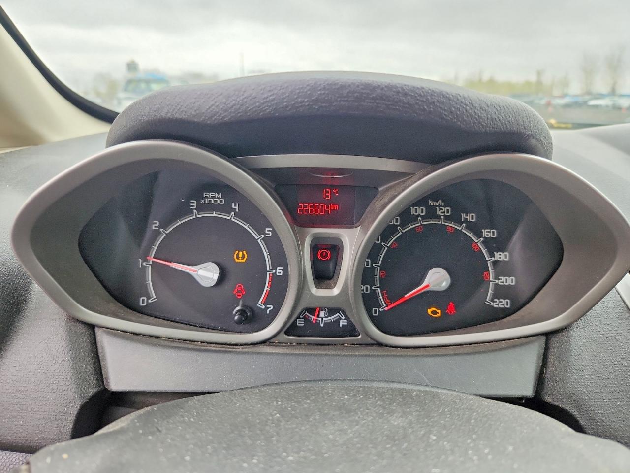 2011 Ford Fiesta Se White vin: 3FADP4EJ9BM126529