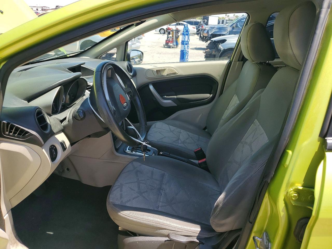 2013 Ford Fiesta Se Green vin: 3FADP4EJ9DM119485