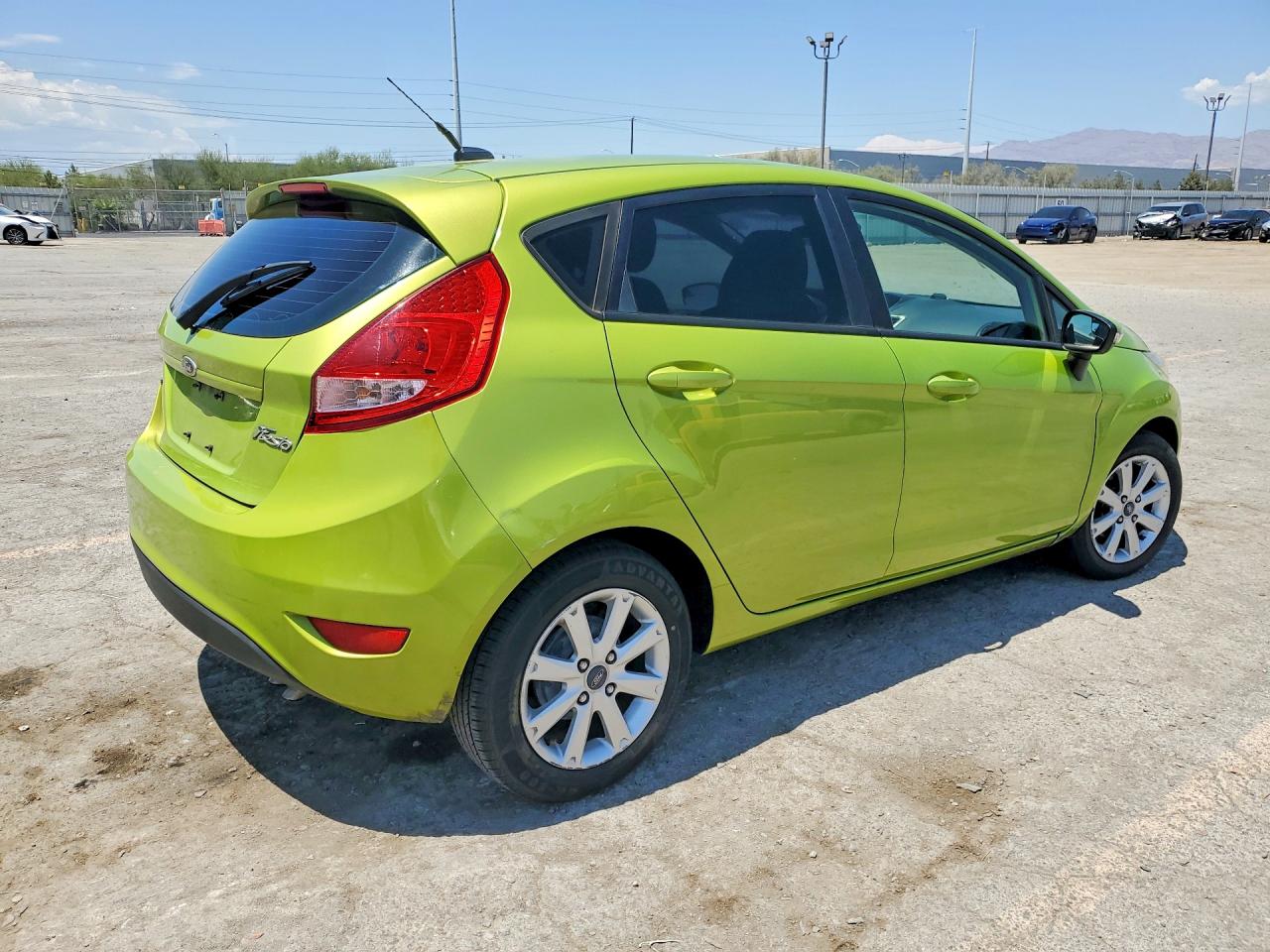 2013 Ford Fiesta Se Green vin: 3FADP4EJ9DM119485