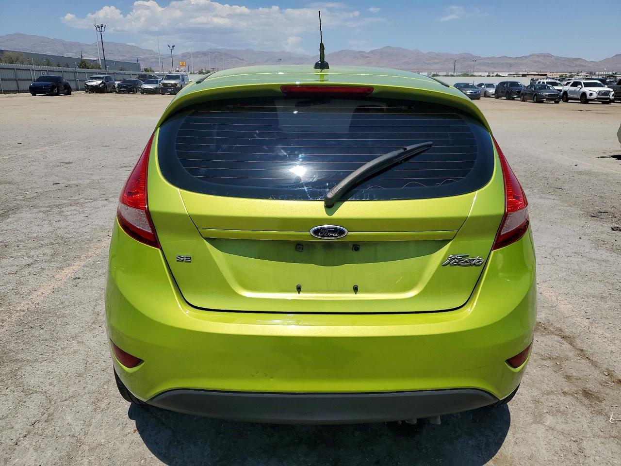 2013 Ford Fiesta Se Green vin: 3FADP4EJ9DM119485