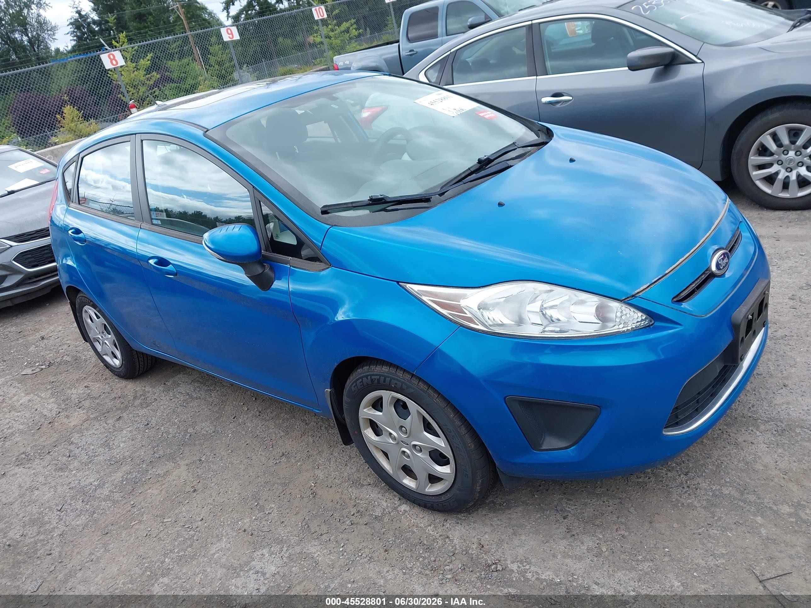 2013 Ford Fiesta Se Blue vin: 3FADP4EJ9DM132544