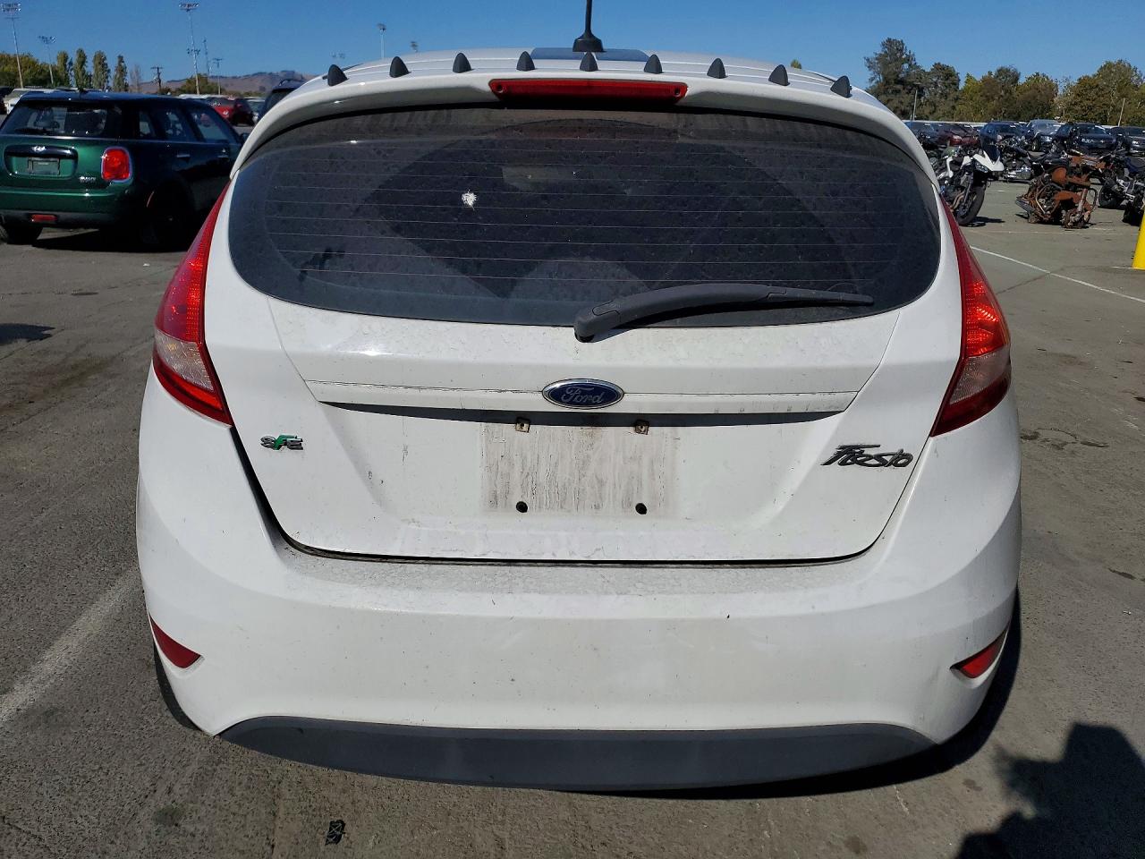 2013 Ford Fiesta Se White vin: 3FADP4EJ9DM208375