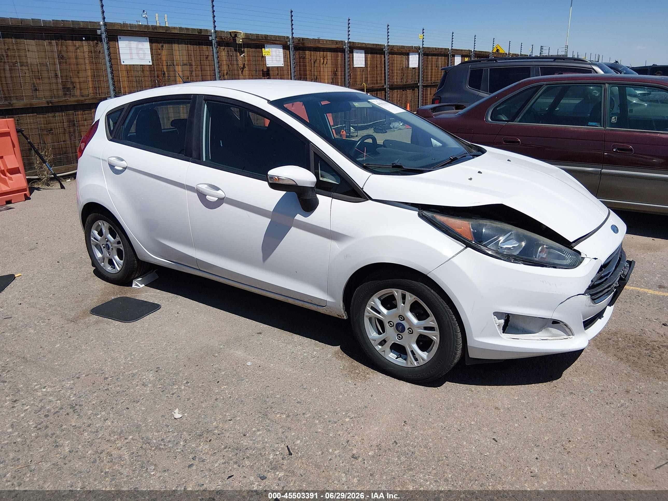 2014 Ford Fiesta Se White vin: 3FADP4EJ9EM133453