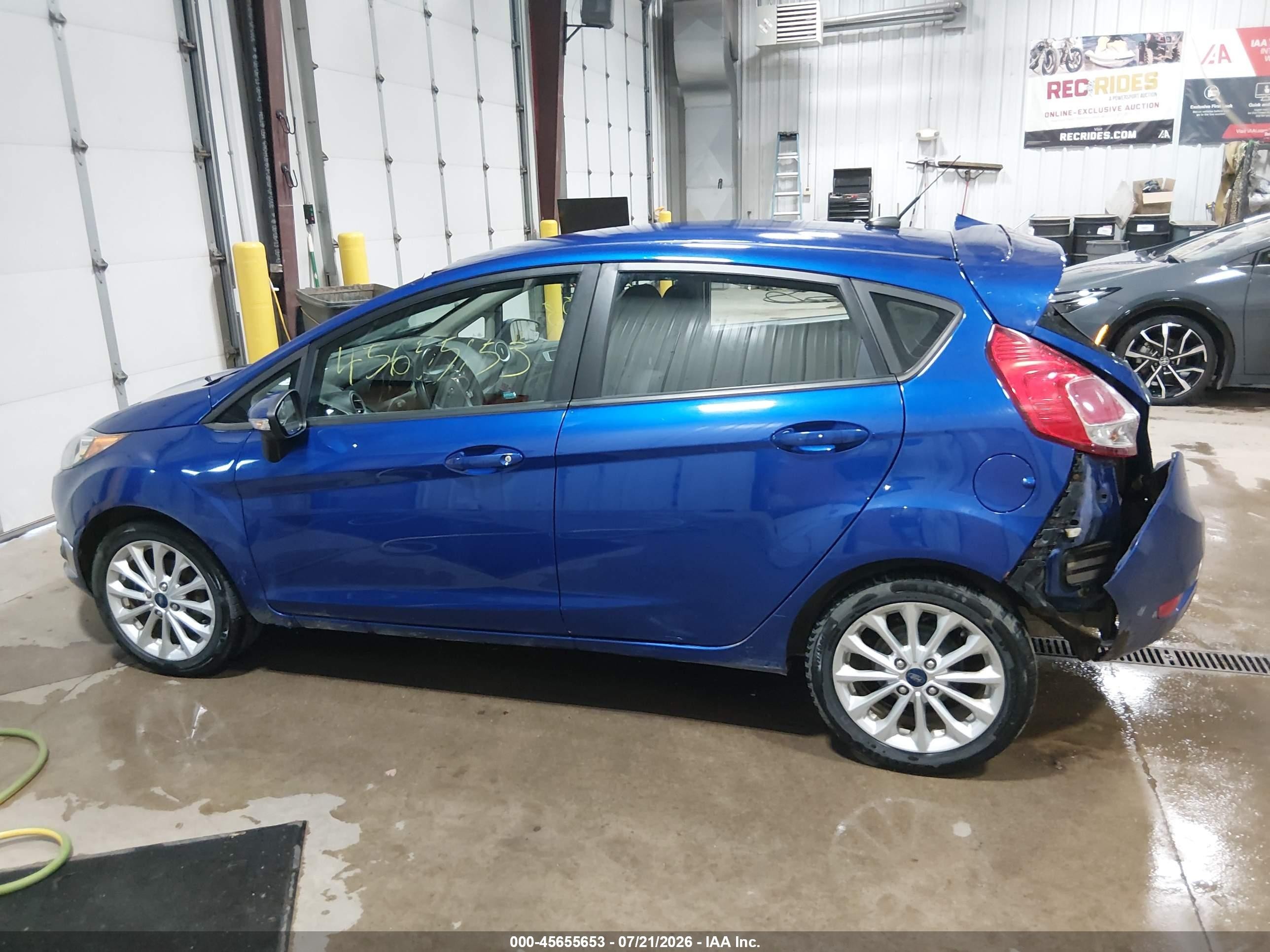 2014 Ford Fiesta Se Blue vin: 3FADP4EJ9EM160250