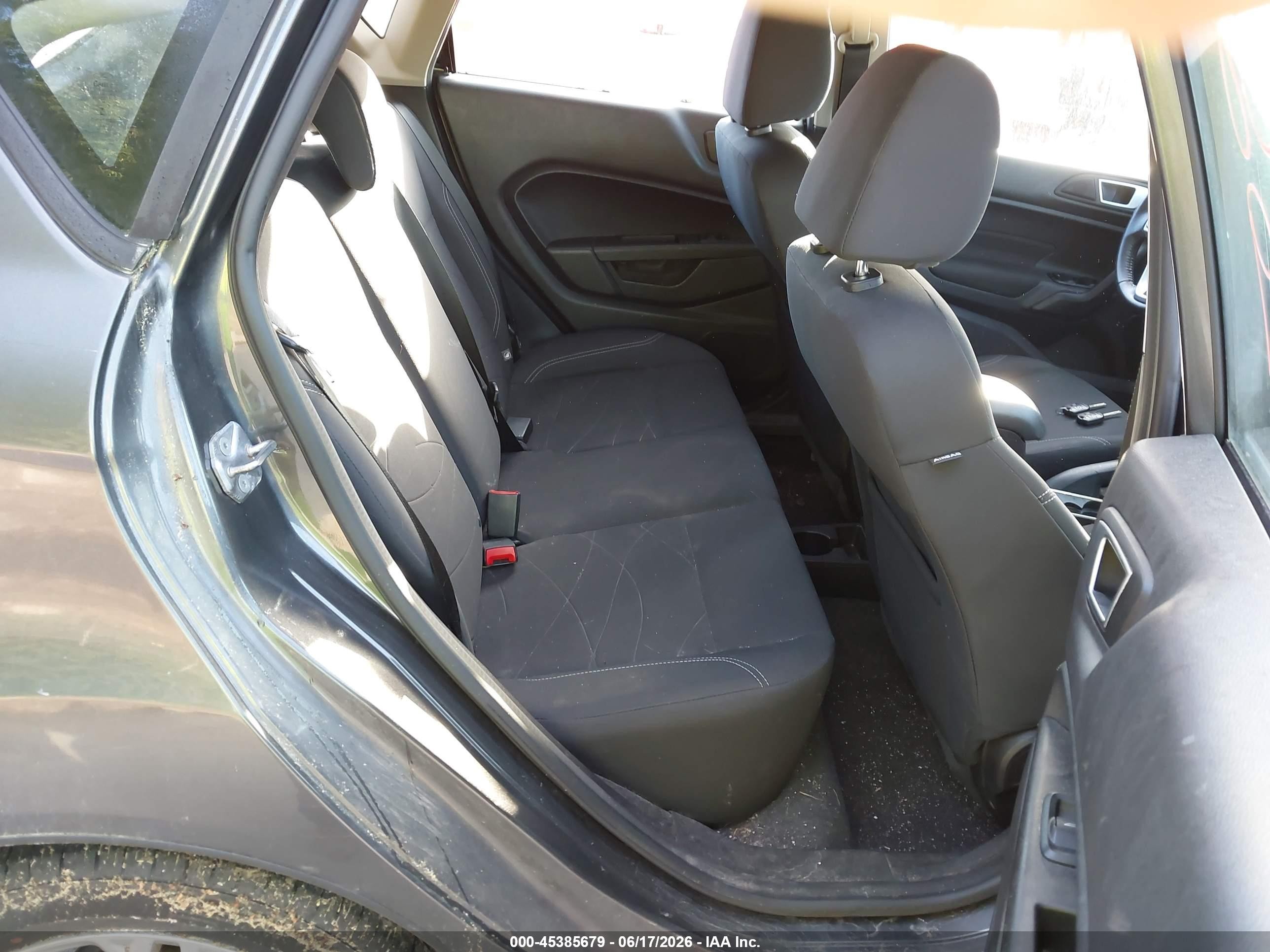 2015 Ford Fiesta Se Gray vin: 3FADP4EJ9FM157074
