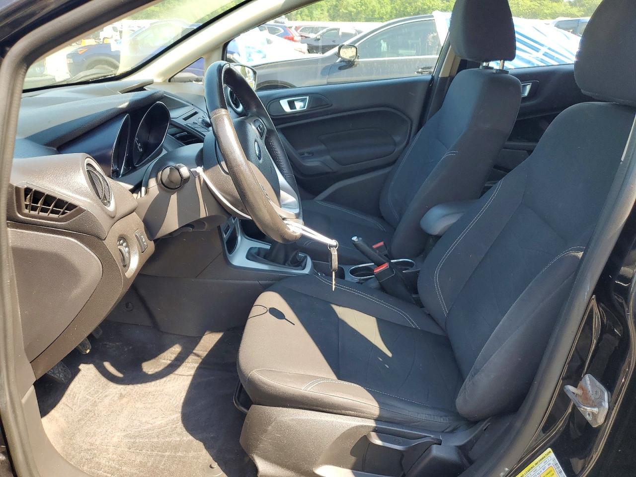2015 Ford Fiesta Se Black vin: 3FADP4EJ9FM166440