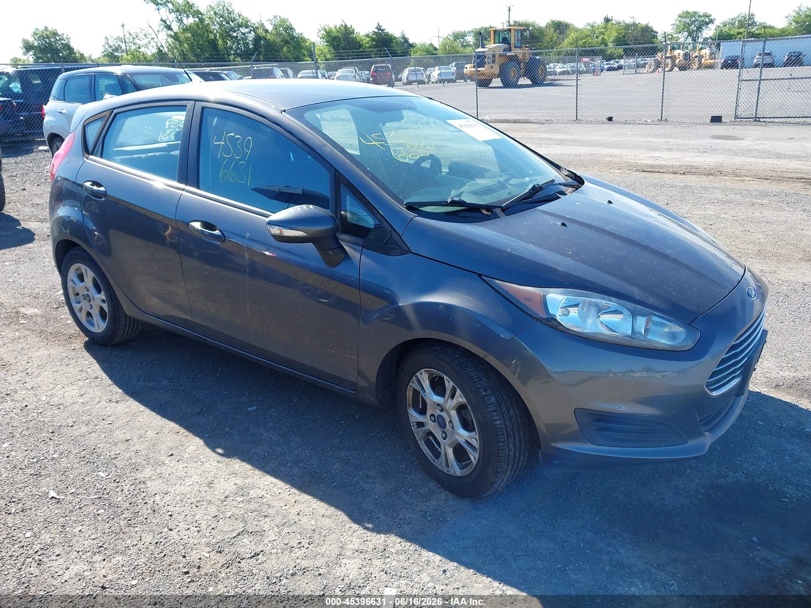 2015 Ford Fiesta Se Gray vin: 3FADP4EJ9FM223848
