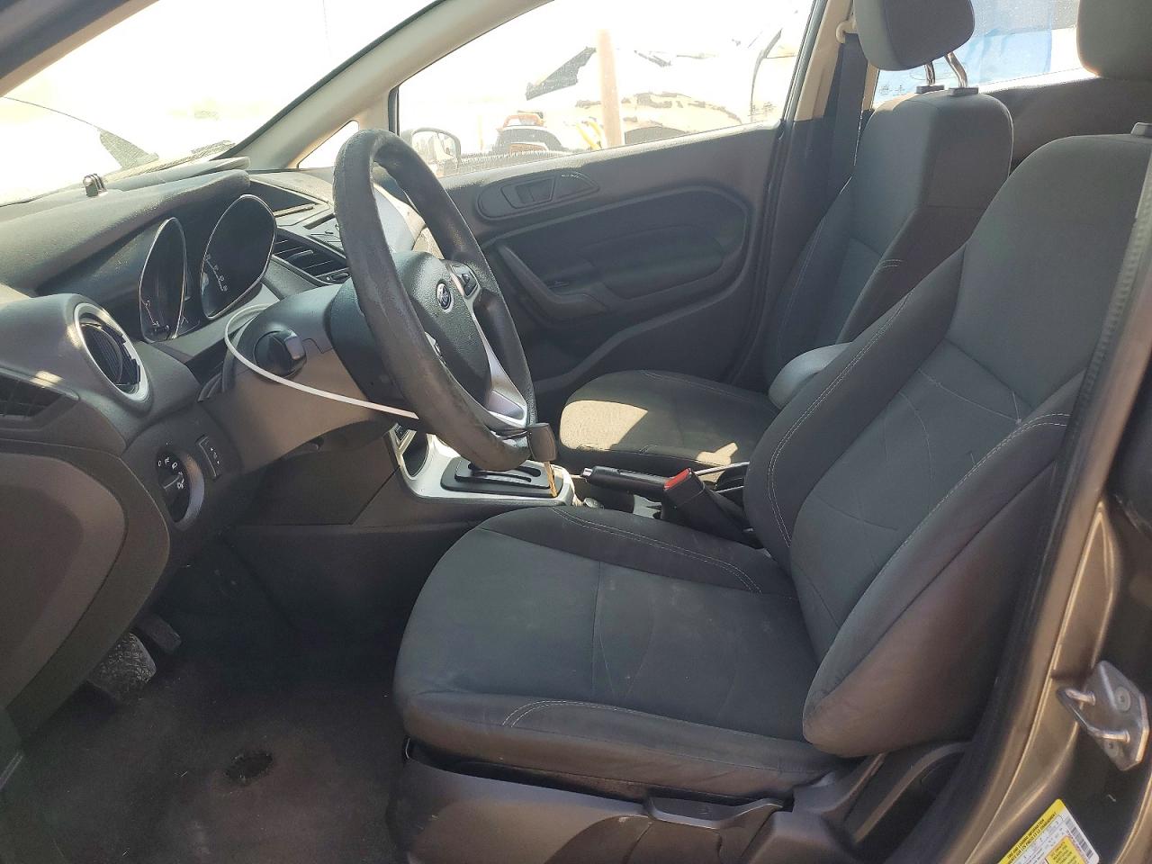 2019 Ford Fiesta Se Charcoal vin: 3FADP4EJ9KM125249