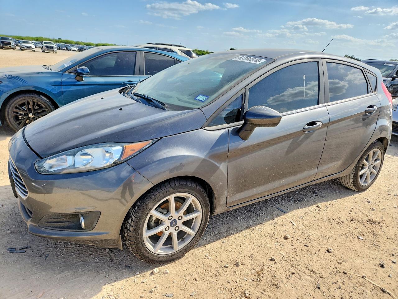 2019 Ford Fiesta Se Gray vin: 3FADP4EJ9KM165668