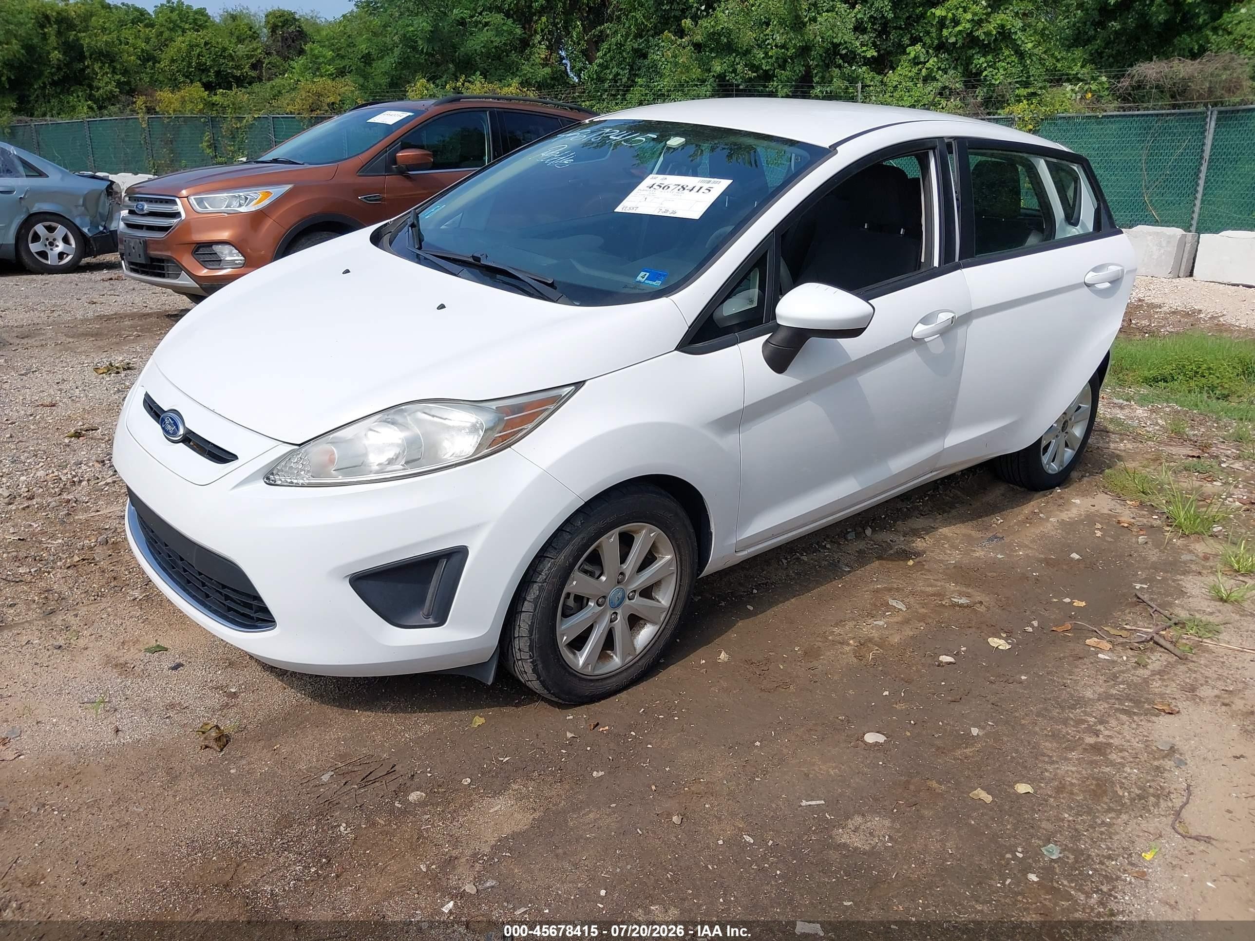 2011 Ford Fiesta Se White vin: 3FADP4EJXBM150807