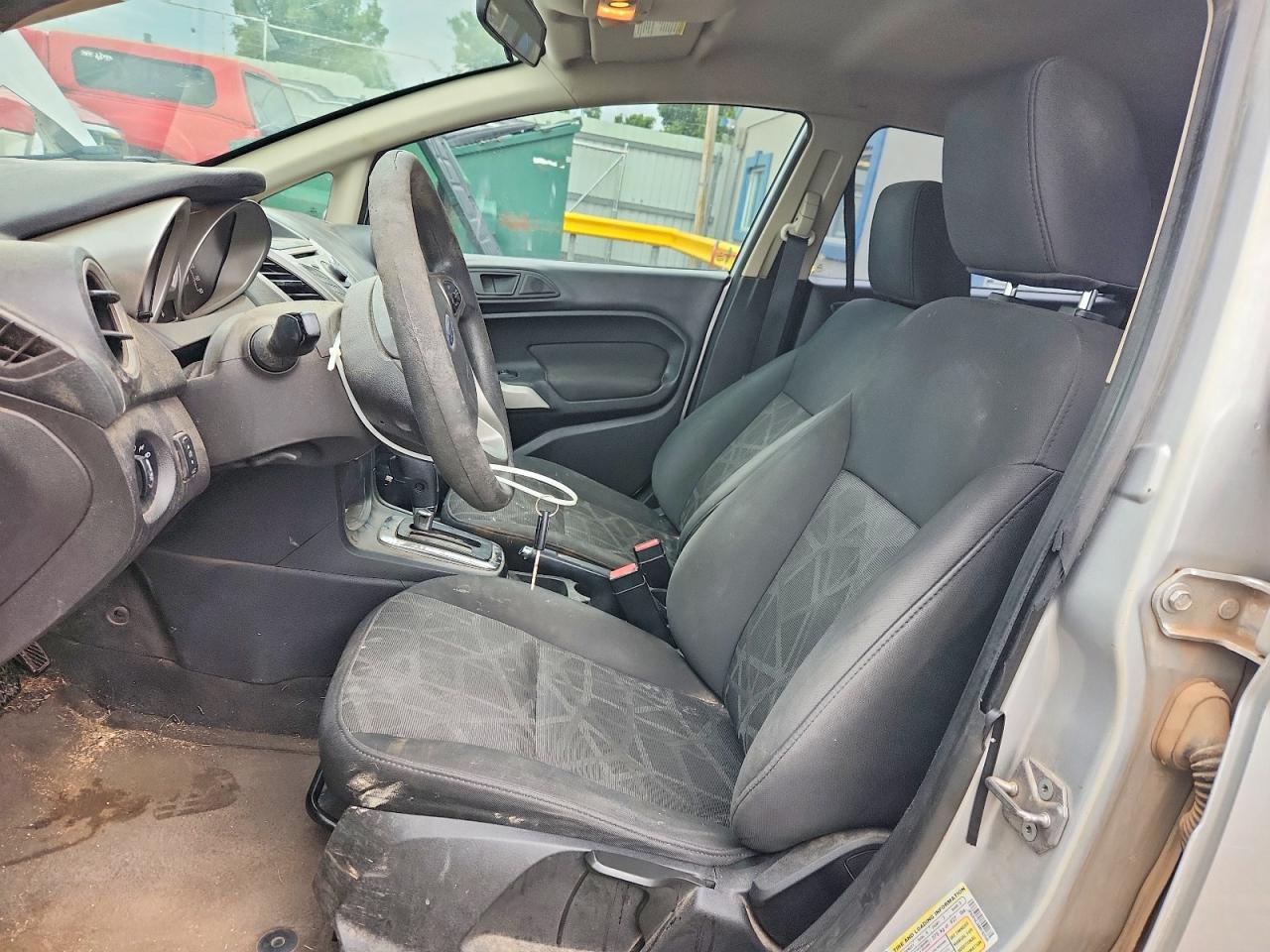 2011 Ford Fiesta Se Silver vin: 3FADP4EJXBM162536