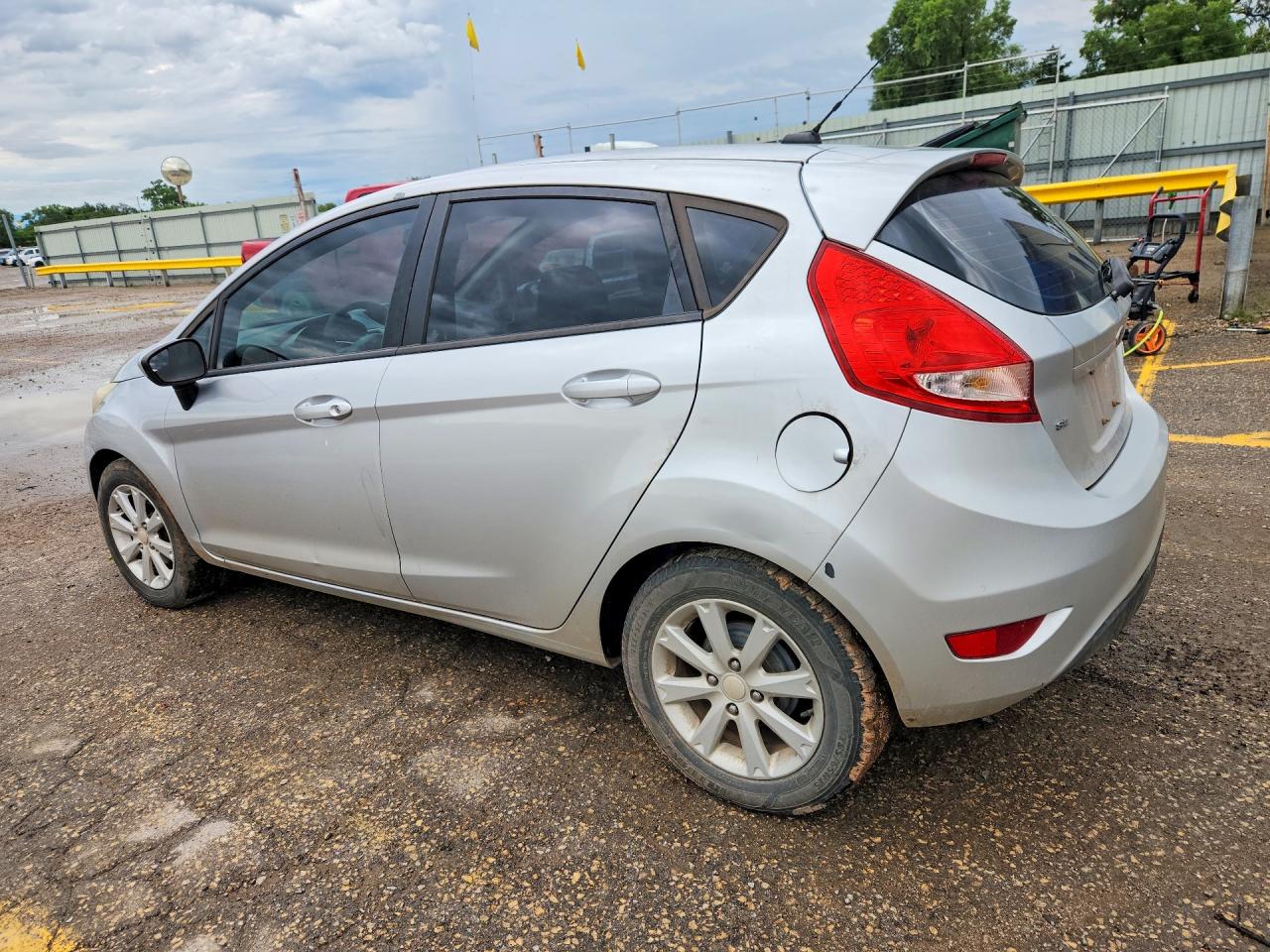 2011 Ford Fiesta Se Silver vin: 3FADP4EJXBM162536