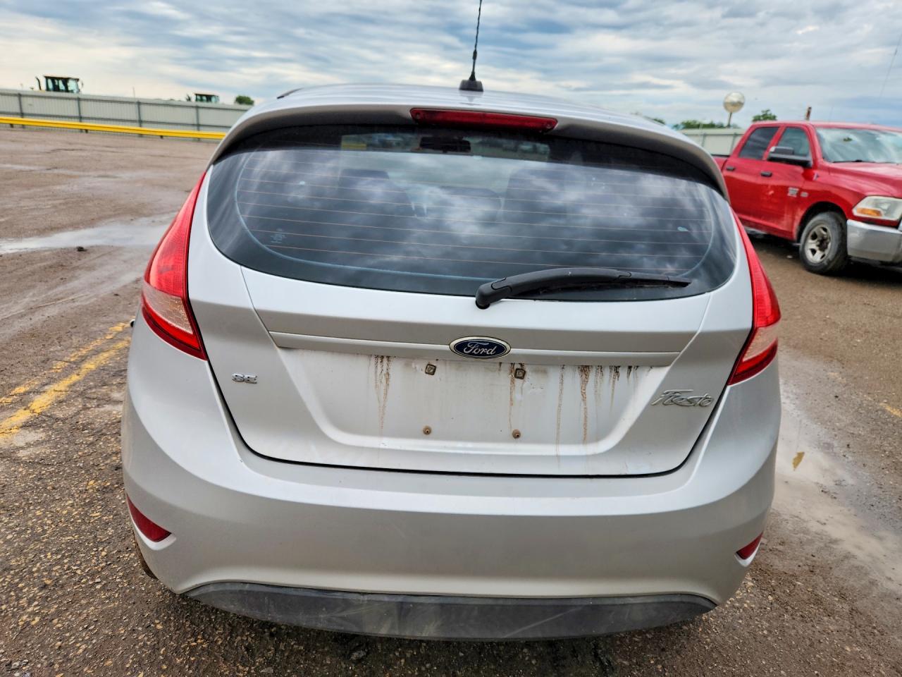2011 Ford Fiesta Se Silver vin: 3FADP4EJXBM162536