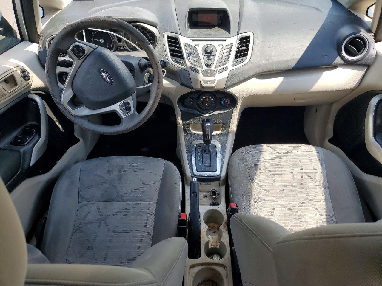 2011 Ford Fiesta Se Серебряный vin: 3FADP4EJXBM164285
