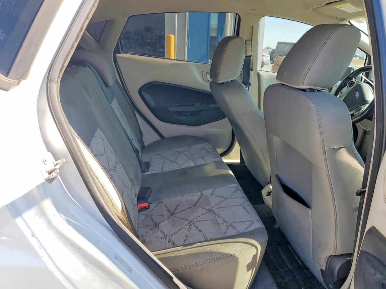 2012 Ford Fiesta Se White vin: 3FADP4EJXCM151134