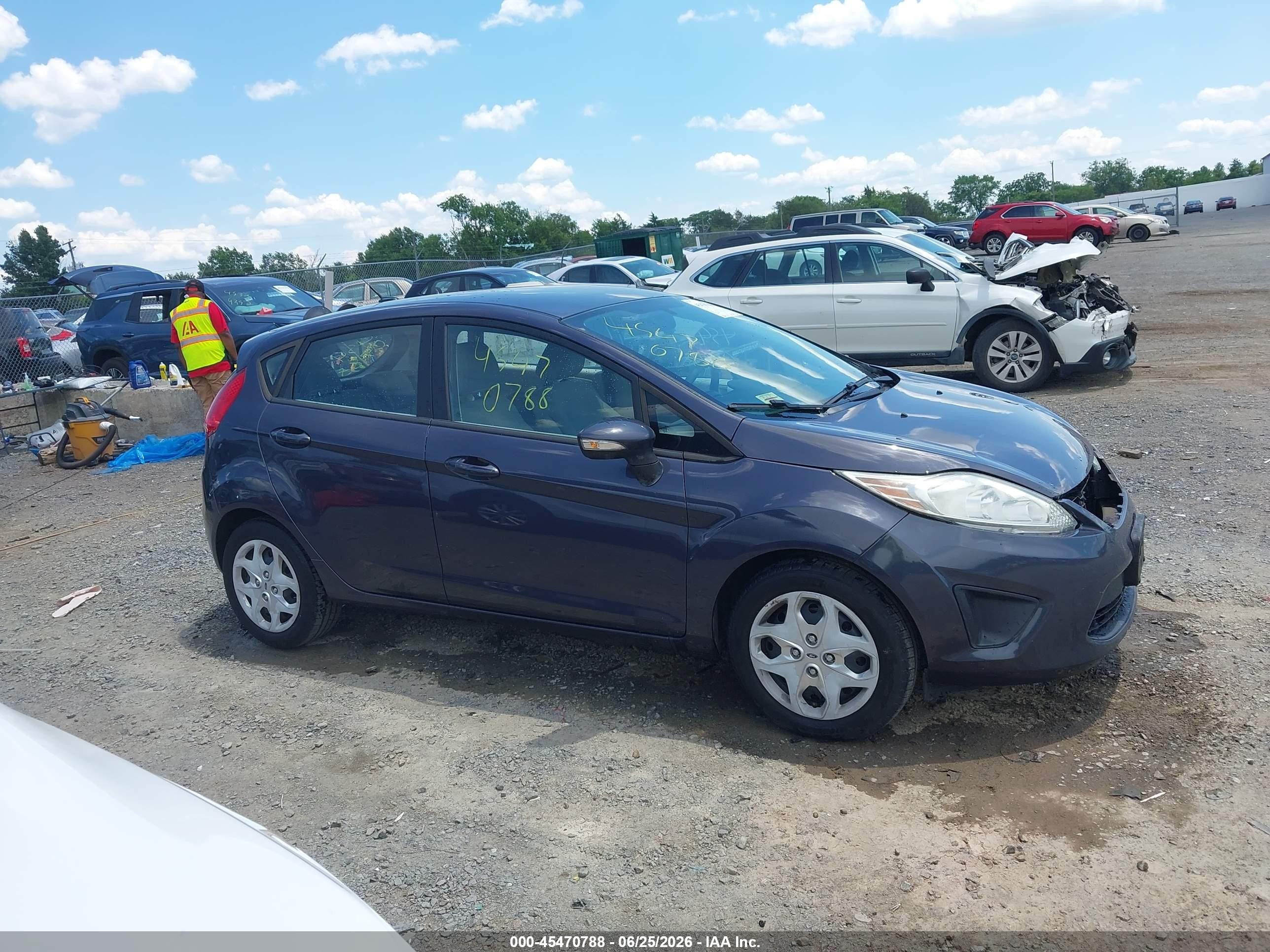 2013 Ford Fiesta Se Gray vin: 3FADP4EJXDM112741