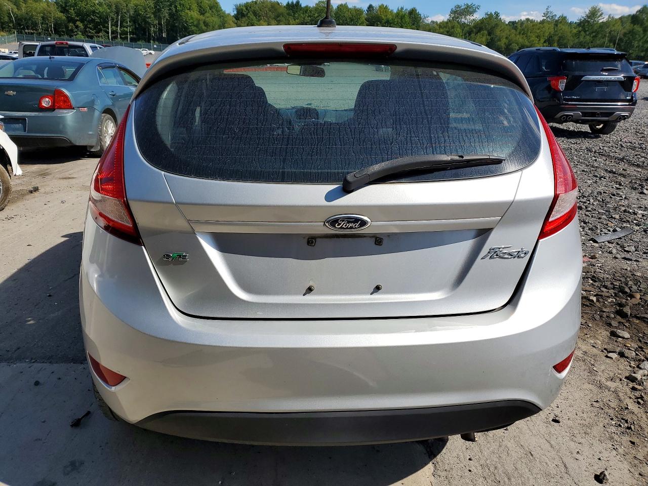2013 Ford Fiesta Se Silver vin: 3FADP4EJXDM116398