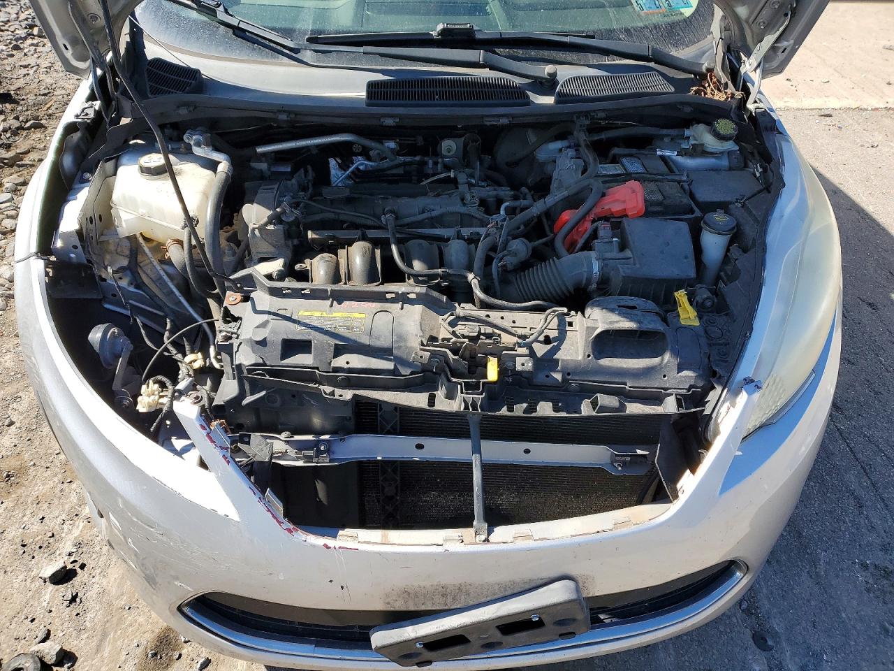 2013 Ford Fiesta Se Silver vin: 3FADP4EJXDM116398