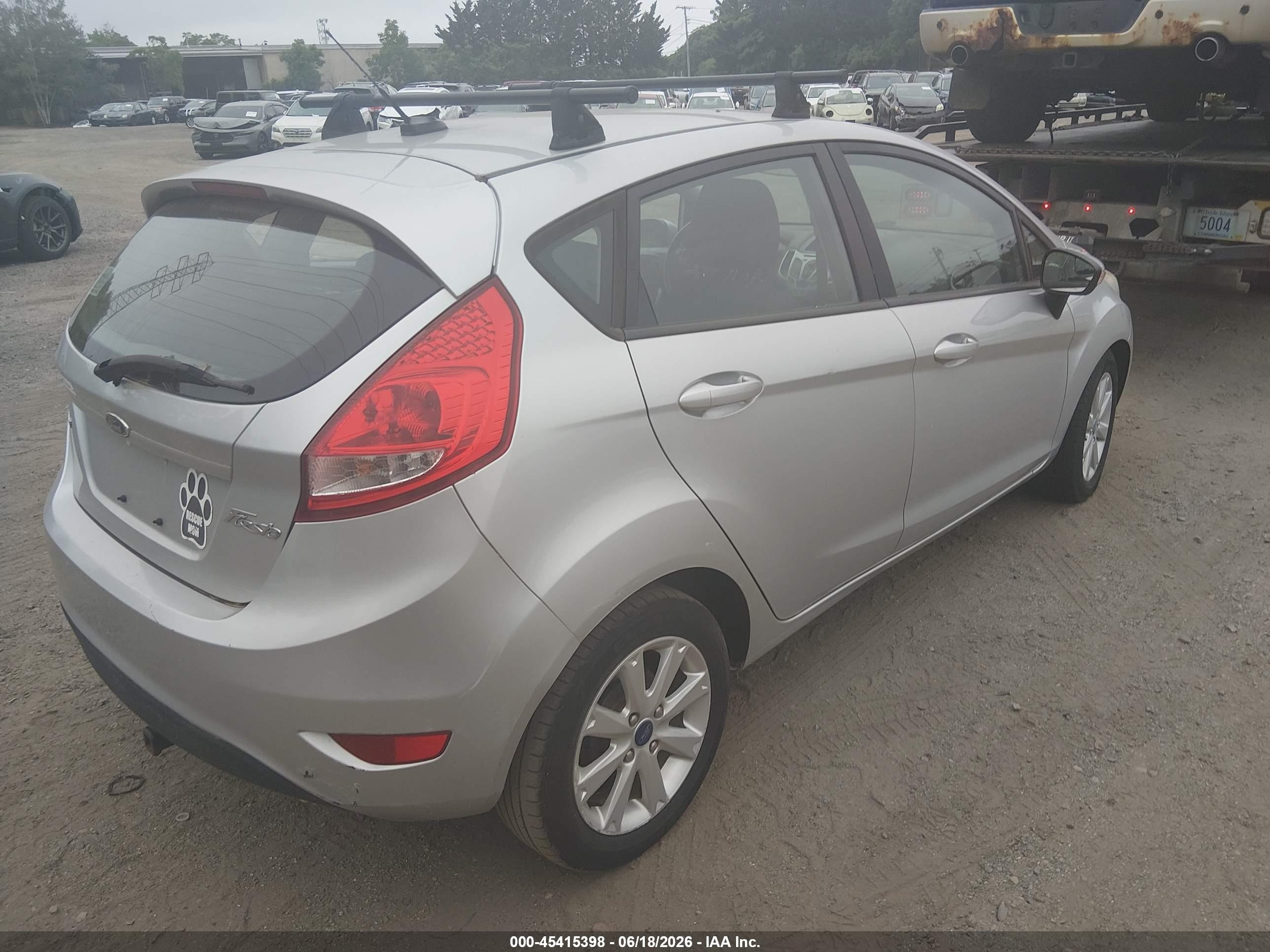 2013 Ford Fiesta Se Silver vin: 3FADP4EJXDM164337